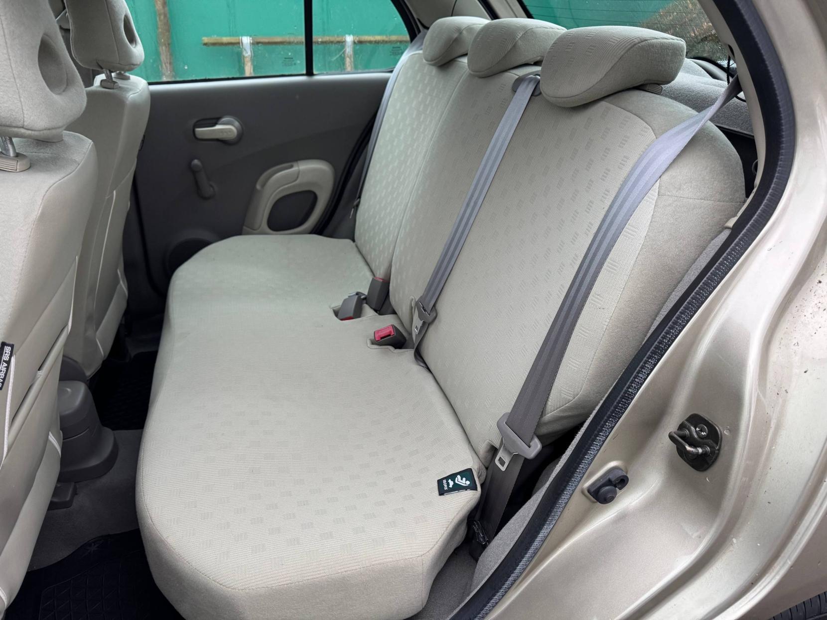 Nissan Micra 1.2 16v S Hatchback 5dr Petrol Manual (143 g/km, 79 bhp)