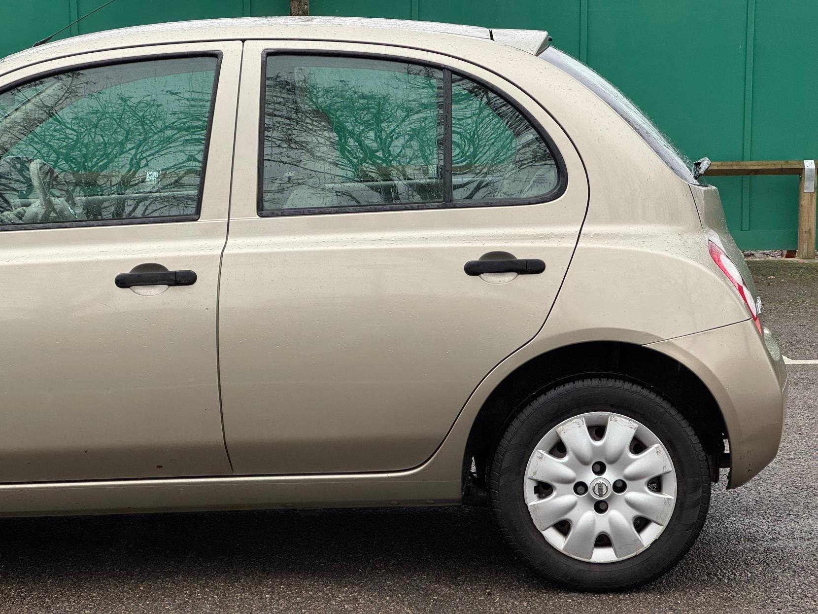 Nissan Micra 1.2 16v S Hatchback 5dr Petrol Manual (143 g/km, 79 bhp)