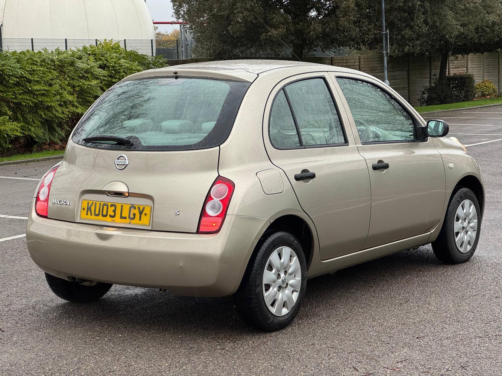 Nissan Micra 1.2 16v S Hatchback 5dr Petrol Manual (143 g/km, 79 bhp)