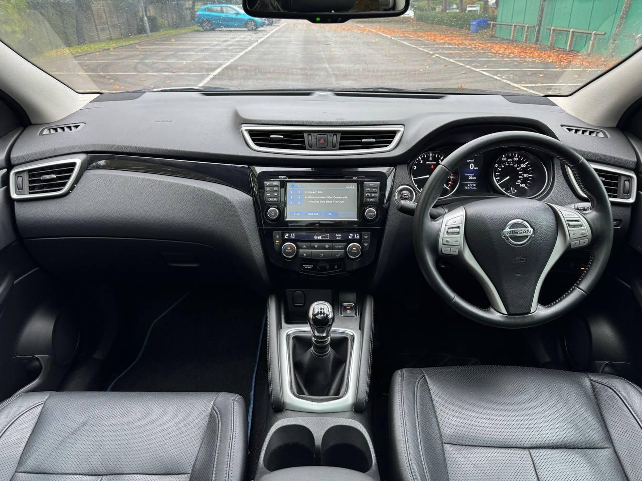 Nissan Qashqai 1.2 DIG-T Tekna SUV 5dr Petrol Manual 2WD Euro 5 (s/s) (115 ps)