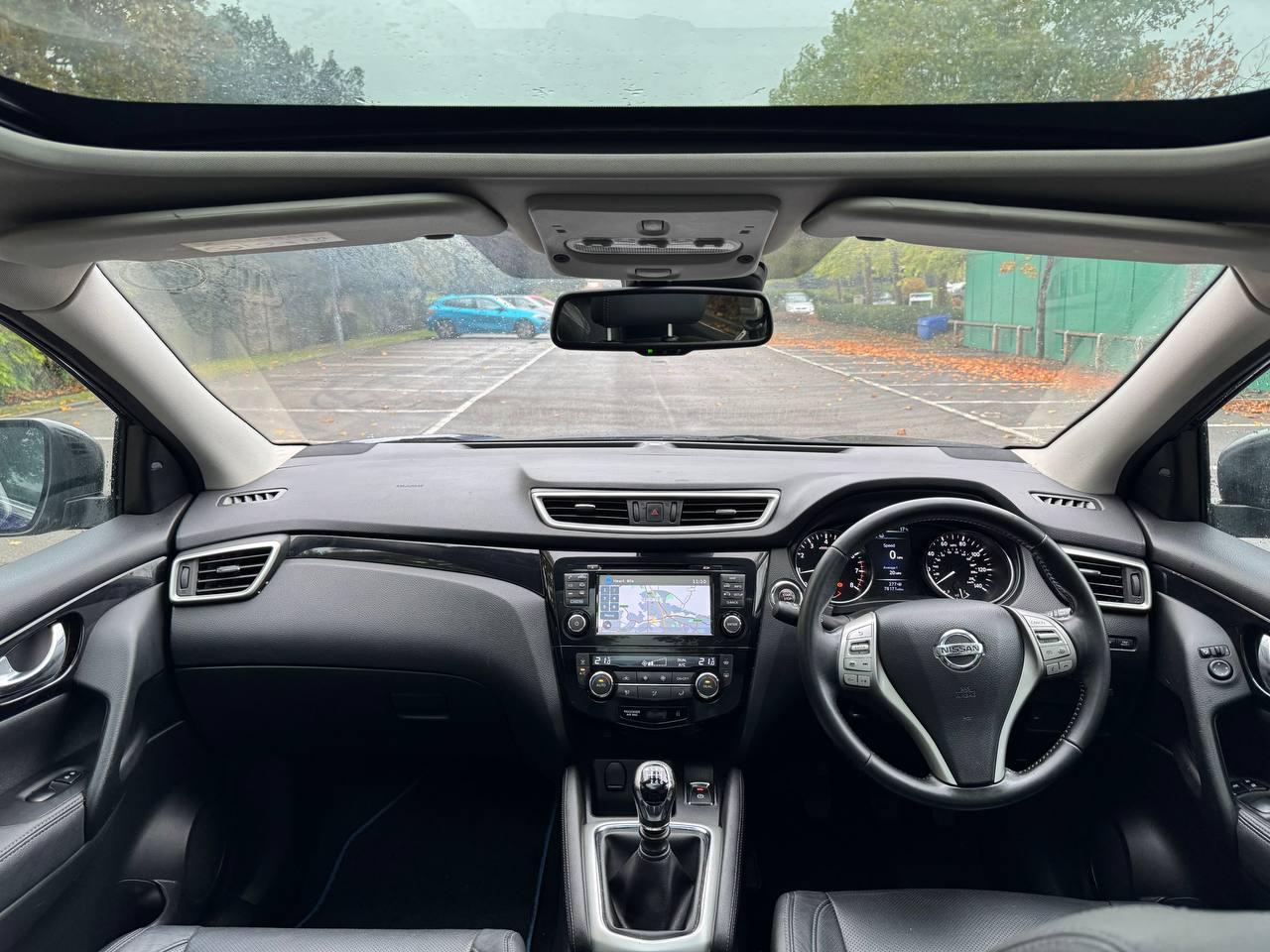 Nissan Qashqai 1.2 DIG-T Tekna SUV 5dr Petrol Manual 2WD Euro 5 (s/s) (115 ps)