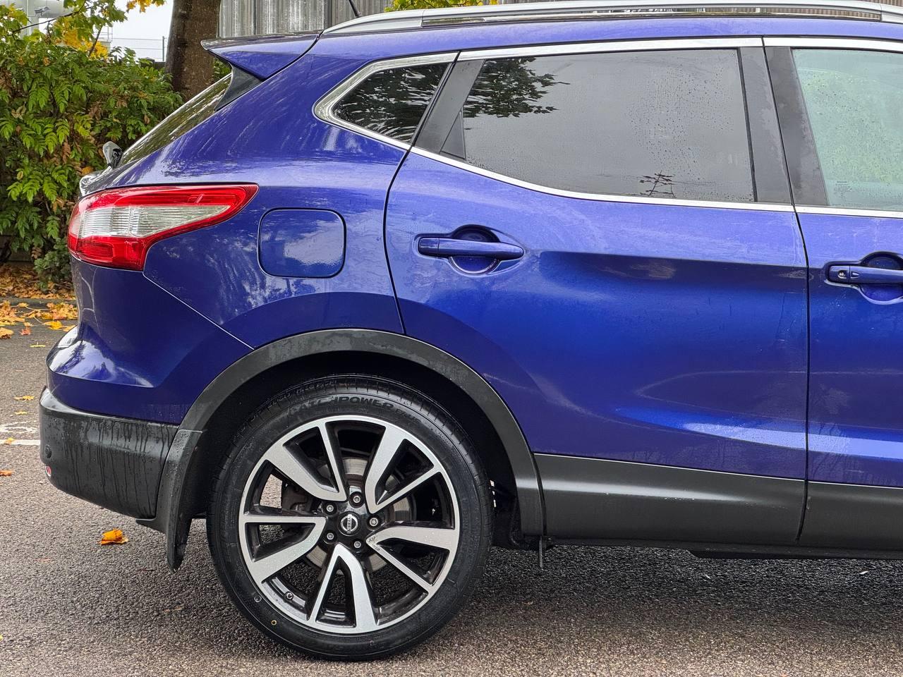 Nissan Qashqai 1.2 DIG-T Tekna SUV 5dr Petrol Manual 2WD Euro 5 (s/s) (115 ps)
