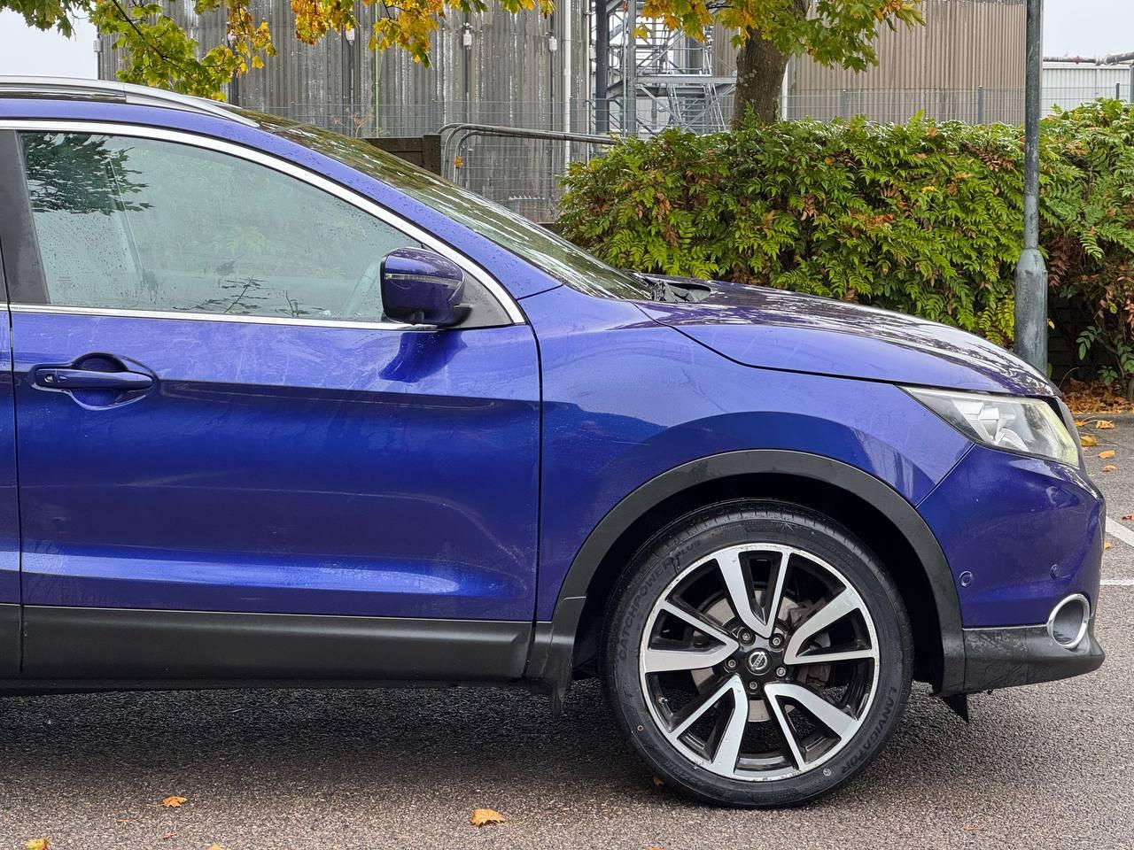 Nissan Qashqai 1.2 DIG-T Tekna SUV 5dr Petrol Manual 2WD Euro 5 (s/s) (115 ps)