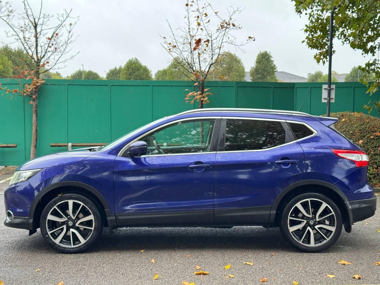 Nissan Qashqai 1.2 DIG-T Tekna SUV 5dr Petrol Manual 2WD Euro 5 (s/s) (115 ps)