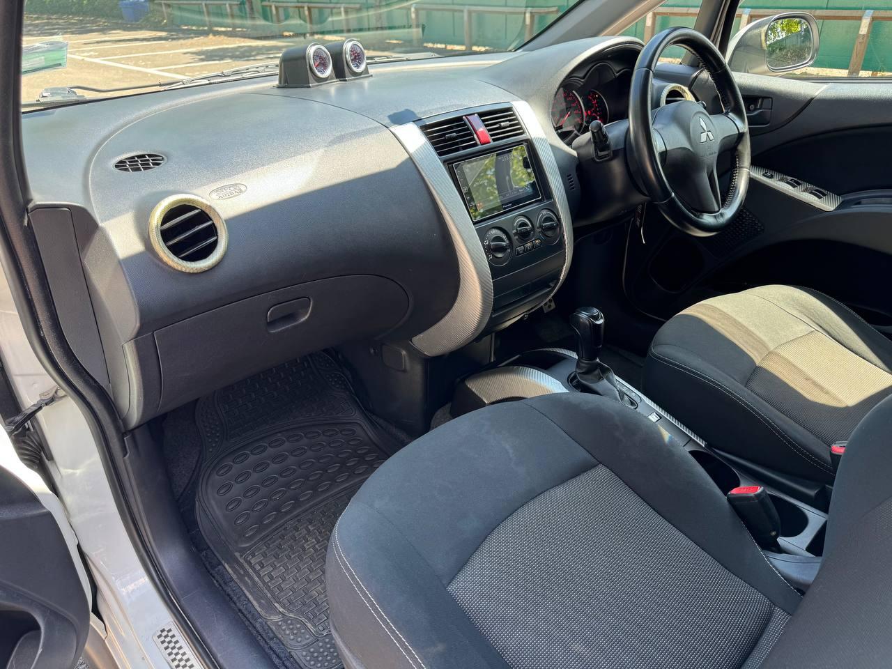 Mitsubishi Colt RalliArt Version R 1460