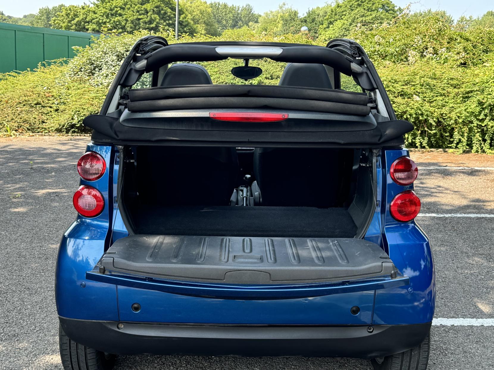 Smart fortwo 1.0 MHD Passion Cabriolet 2dr Petrol Auto Euro 4 (71 bhp)