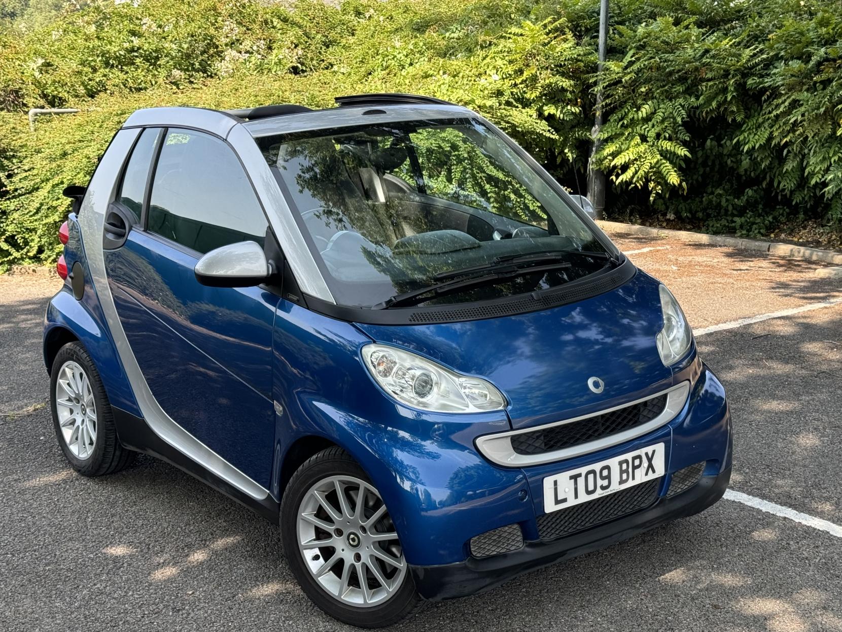 Smart fortwo 1.0 MHD Passion Cabriolet 2dr Petrol Auto Euro 4 (71 bhp)