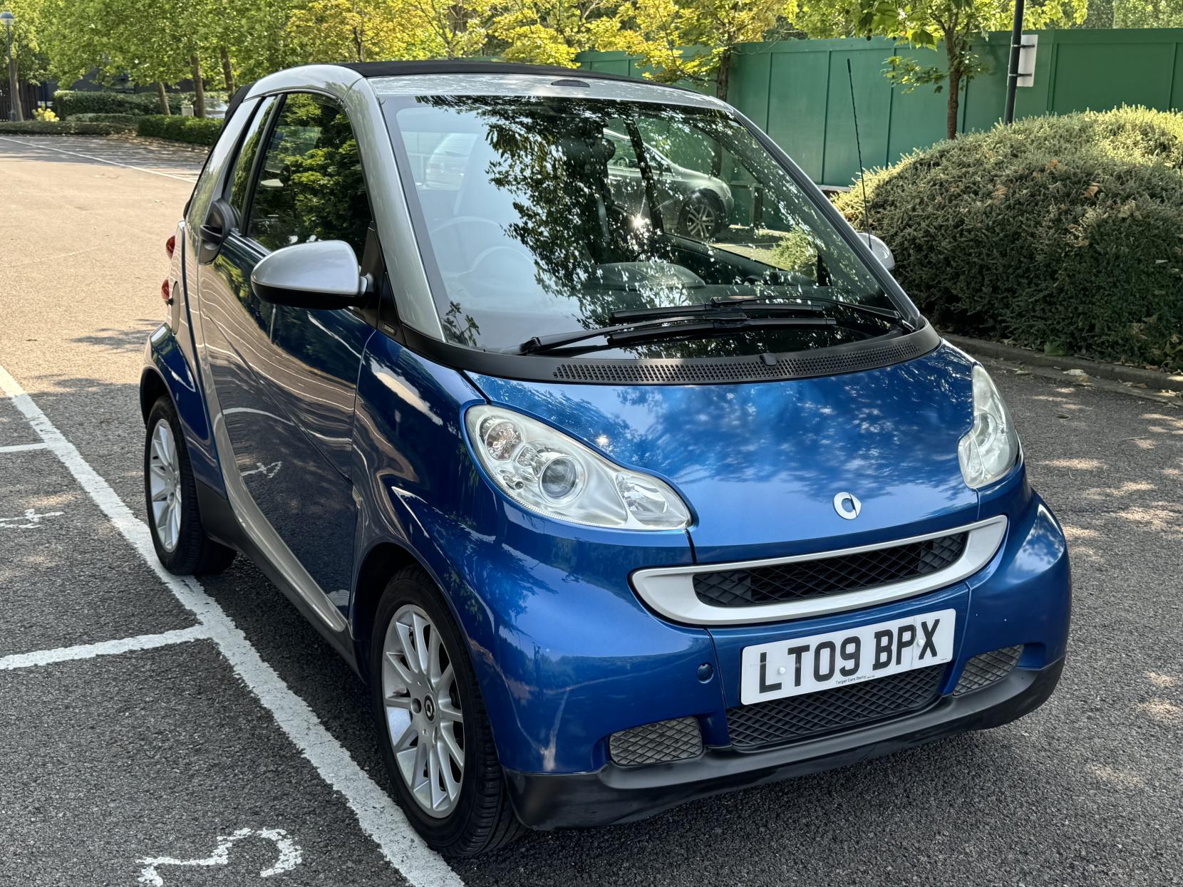 Smart fortwo 1.0 MHD Passion Cabriolet 2dr Petrol Auto Euro 4 (71 bhp)