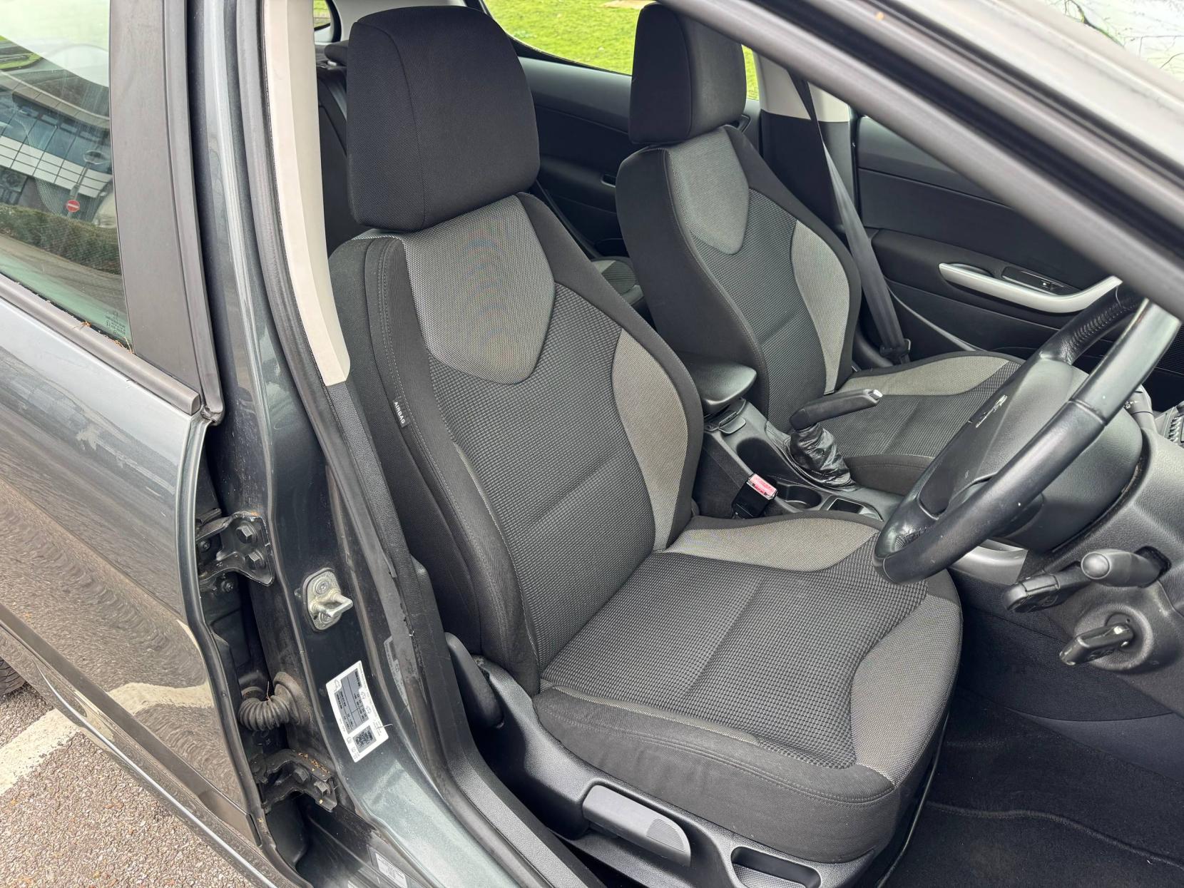 Peugeot 308 1.6 VTi Active Hatchback 5dr Petrol Manual Euro 5 (120 ps)