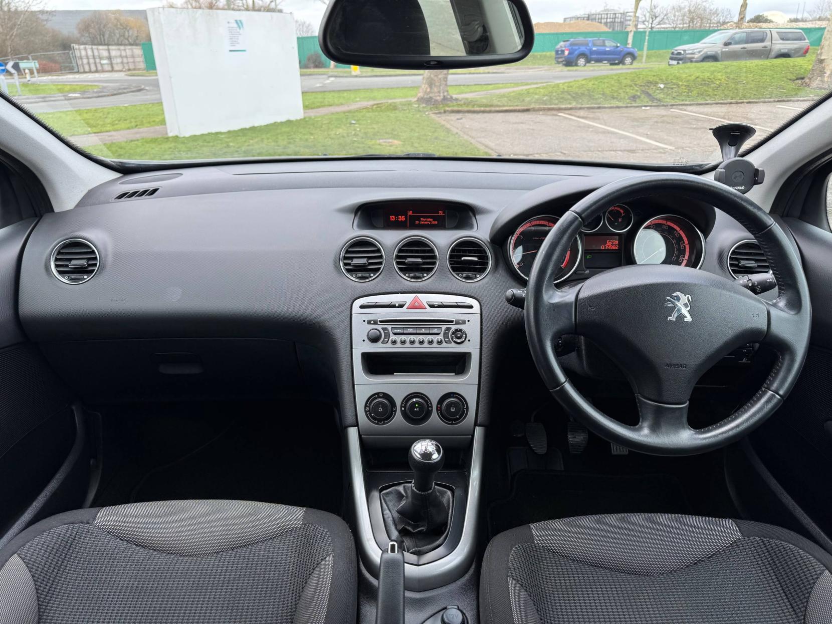 Peugeot 308 1.6 VTi Active Hatchback 5dr Petrol Manual Euro 5 (120 ps)