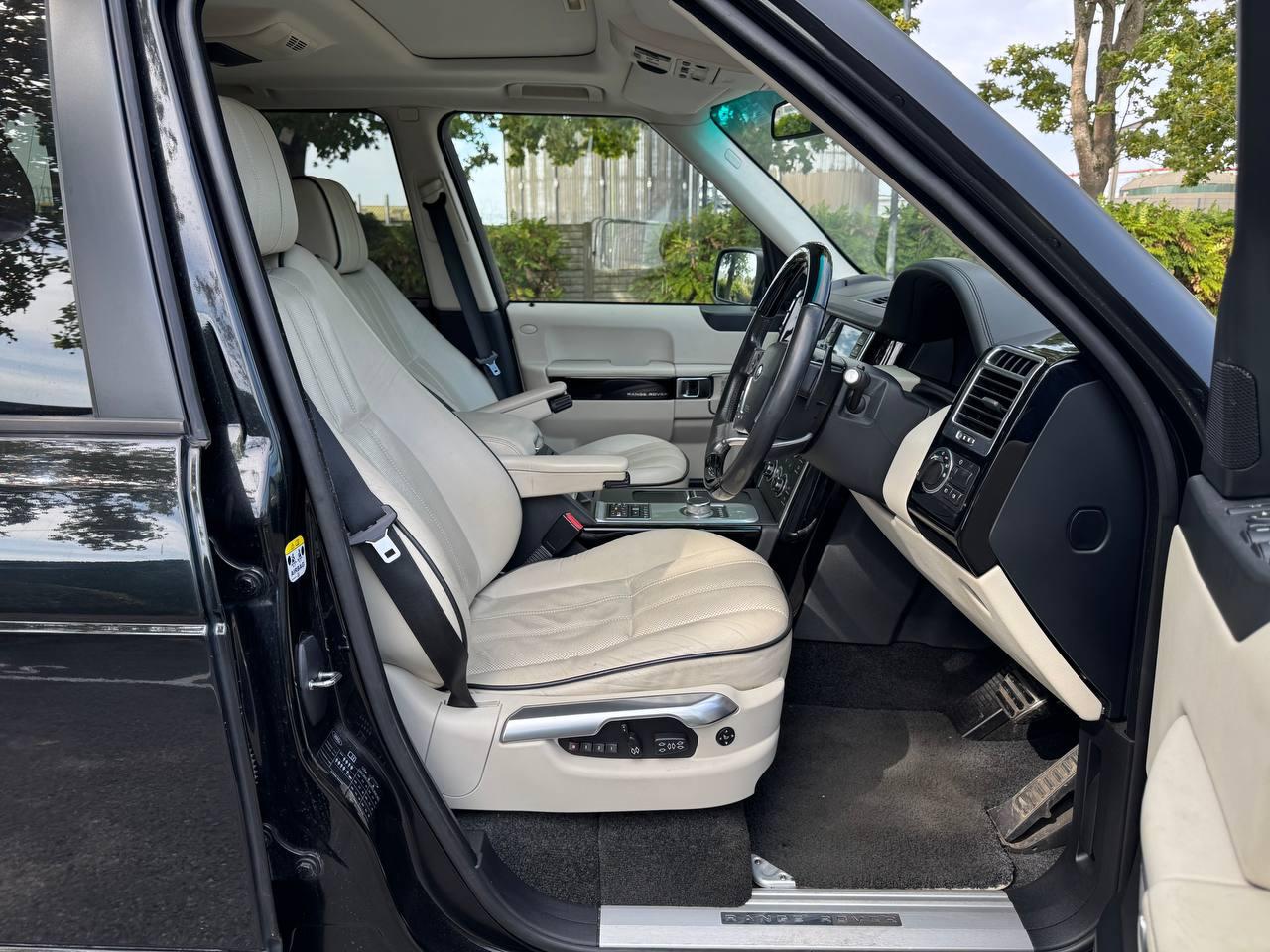 Land Rover Range Rover 4.4 TD V8 Westminster SUV 5dr Diesel Auto 4WD Euro 5 (313 bhp)