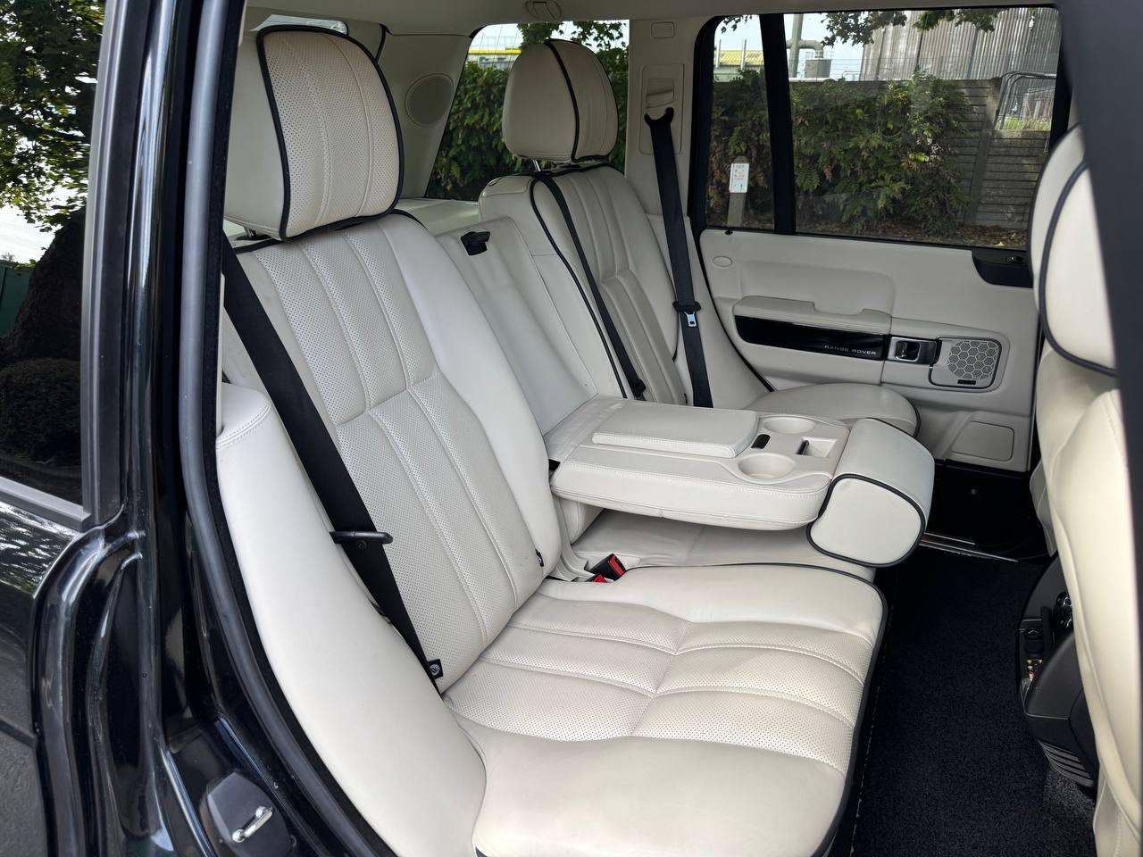 Land Rover Range Rover 4.4 TD V8 Westminster SUV 5dr Diesel Auto 4WD Euro 5 (313 bhp)