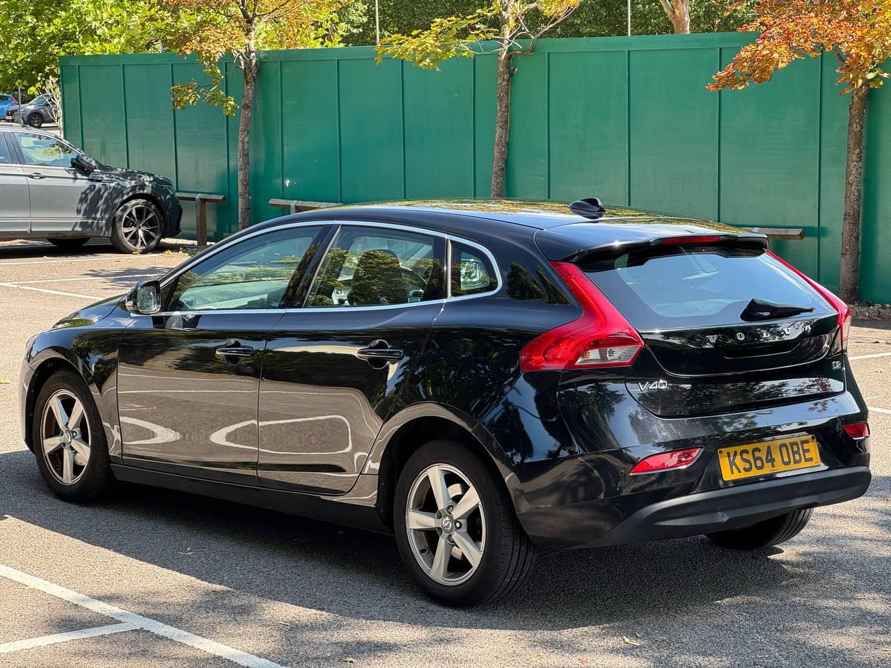 Volvo V40 1.6 D2 SE Hatchback 5dr Diesel Manual Euro 5 (s/s) (115 ps)