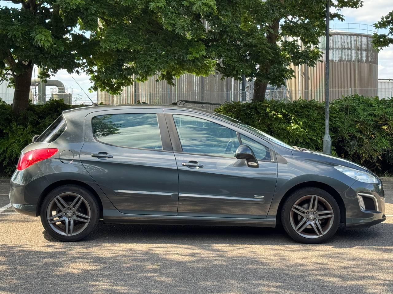 Peugeot 308 1.6 VTi Sportium Hatchback 5dr Petrol Manual Euro 5 (120 ps)