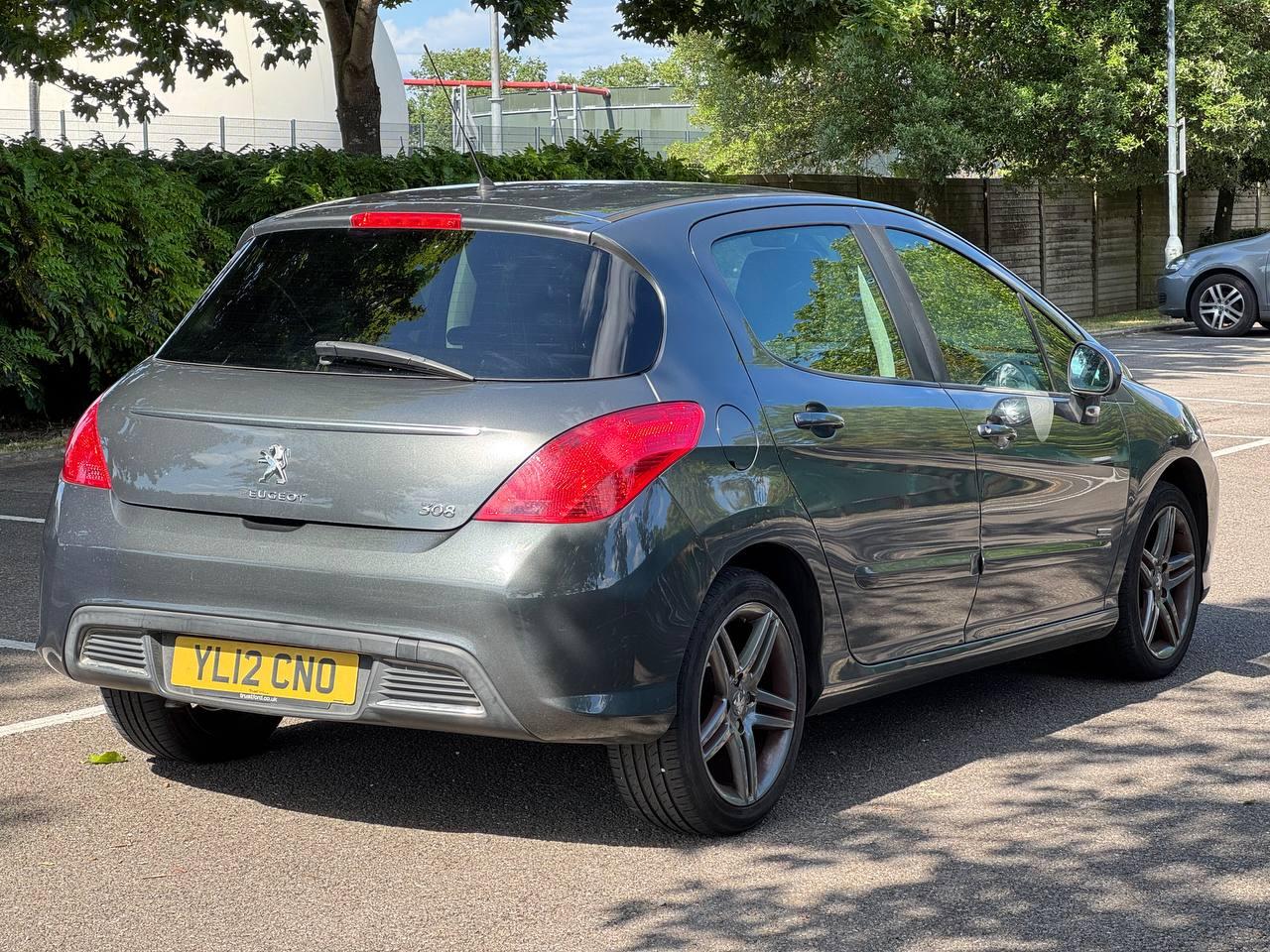 Peugeot 308 1.6 VTi Sportium Hatchback 5dr Petrol Manual Euro 5 (120 ps)