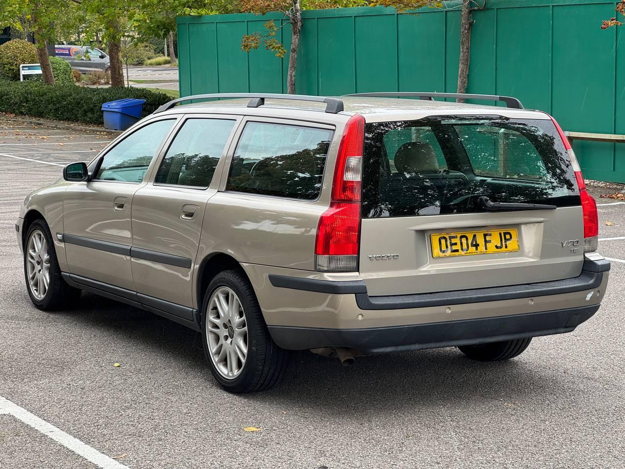 Volvo V70 2.3 T5 SE Estate 5dr Petrol Geartronic (258 g/km, 250 bhp)