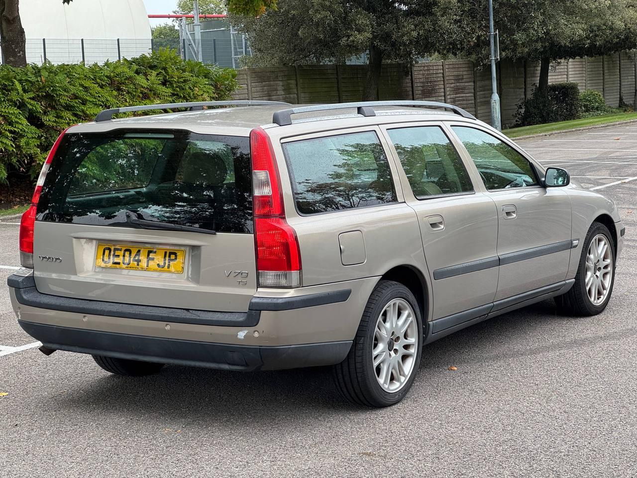 Volvo V70 2.3 T5 SE Estate 5dr Petrol Geartronic (258 g/km, 250 bhp)