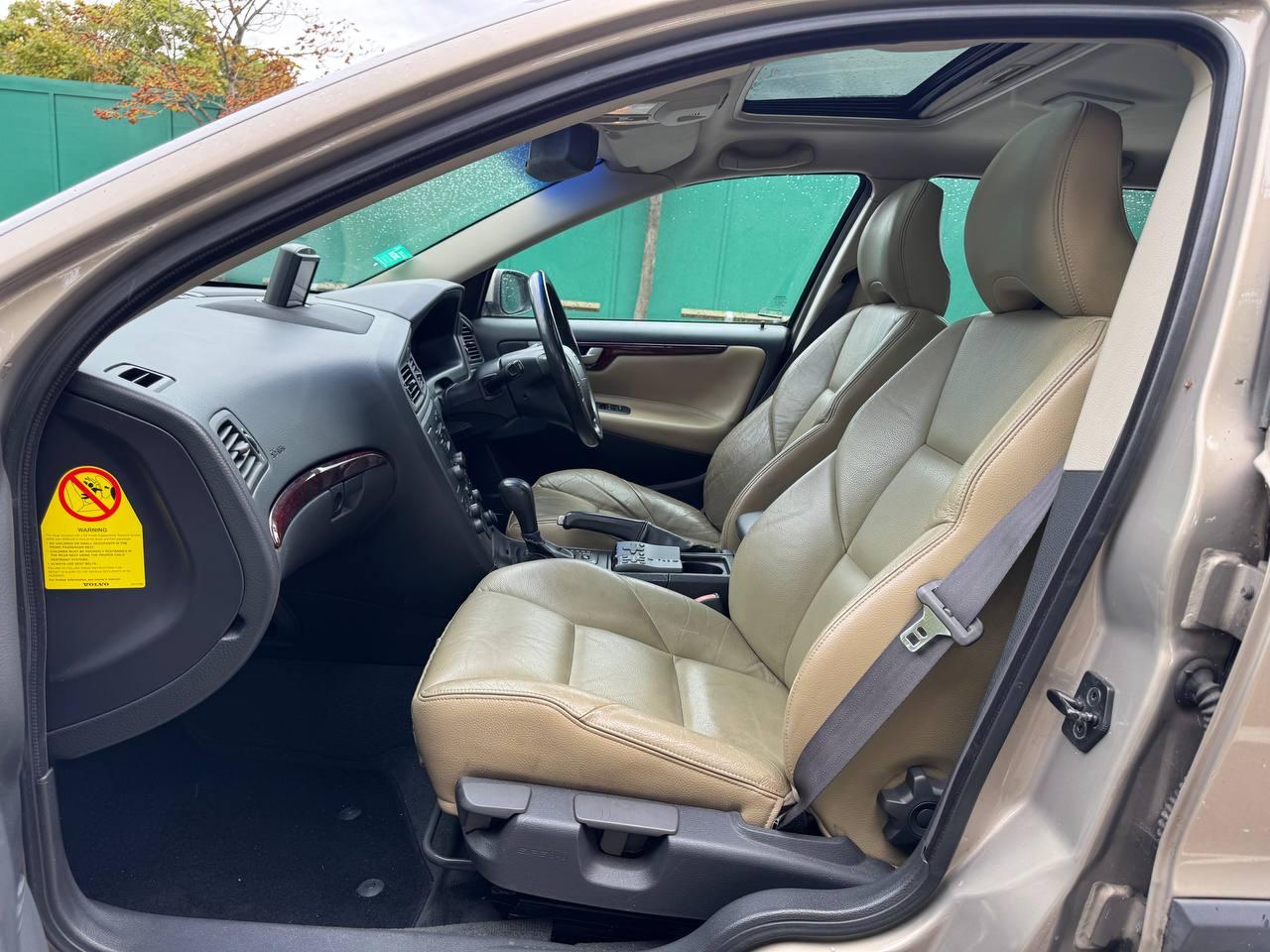 Volvo V70 2.3 T5 SE Estate 5dr Petrol Geartronic (258 g/km, 250 bhp)