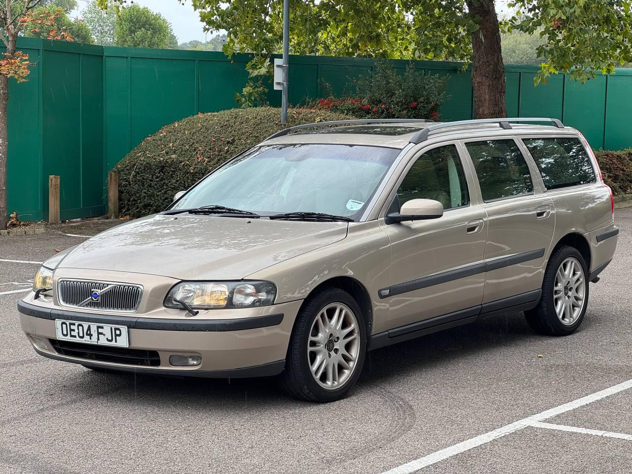 Volvo V70 2.3 T5 SE Estate 5dr Petrol Geartronic (258 g/km, 250 bhp)