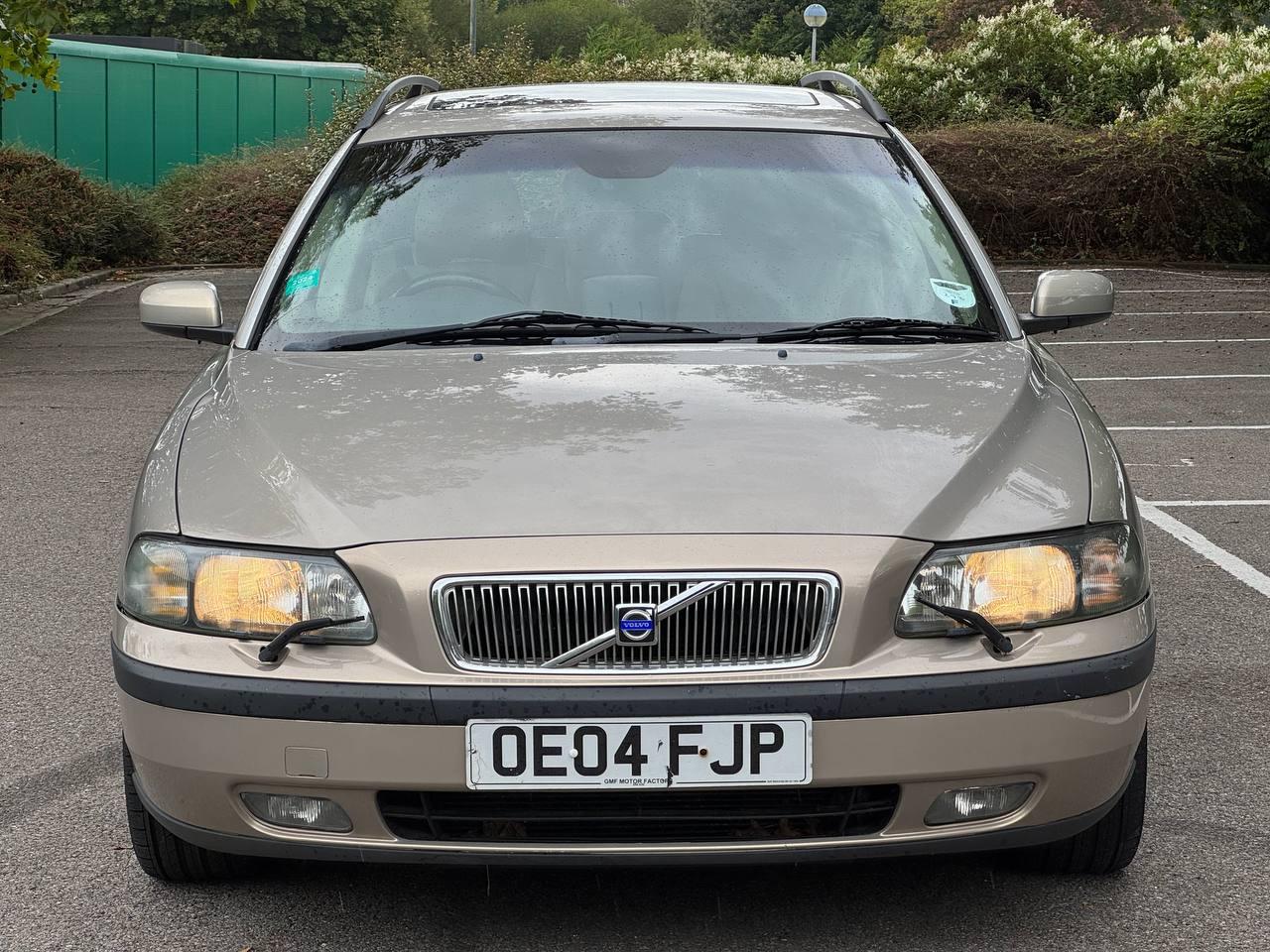 Volvo V70 2.3 T5 SE Estate 5dr Petrol Geartronic (258 g/km, 250 bhp)