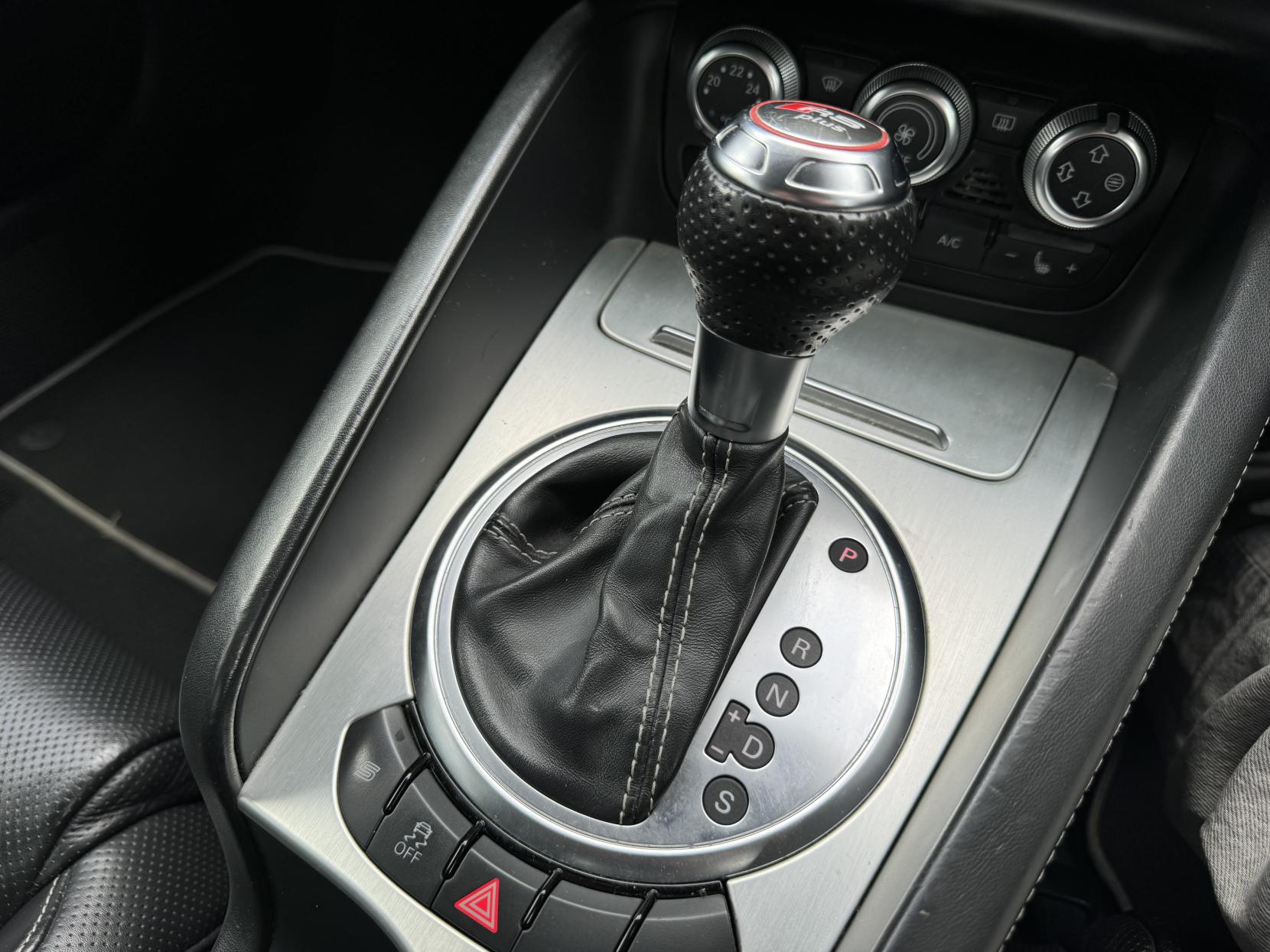 Audi TT RS 2.5 TFSI Plus Coupe 3dr Petrol S Tronic quattro Euro 5 (360 ps)