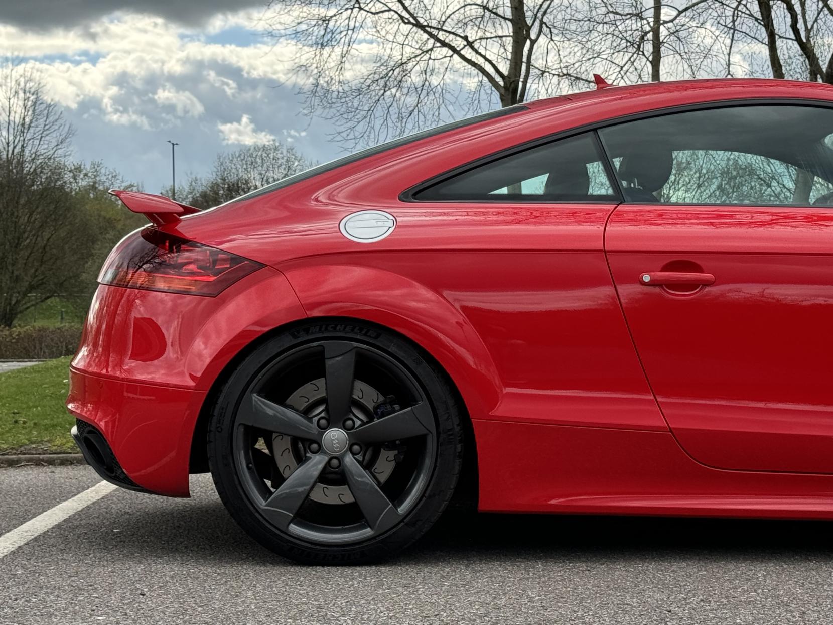 Audi TT RS 2.5 TFSI Plus Coupe 3dr Petrol S Tronic quattro Euro 5 (360 ps)