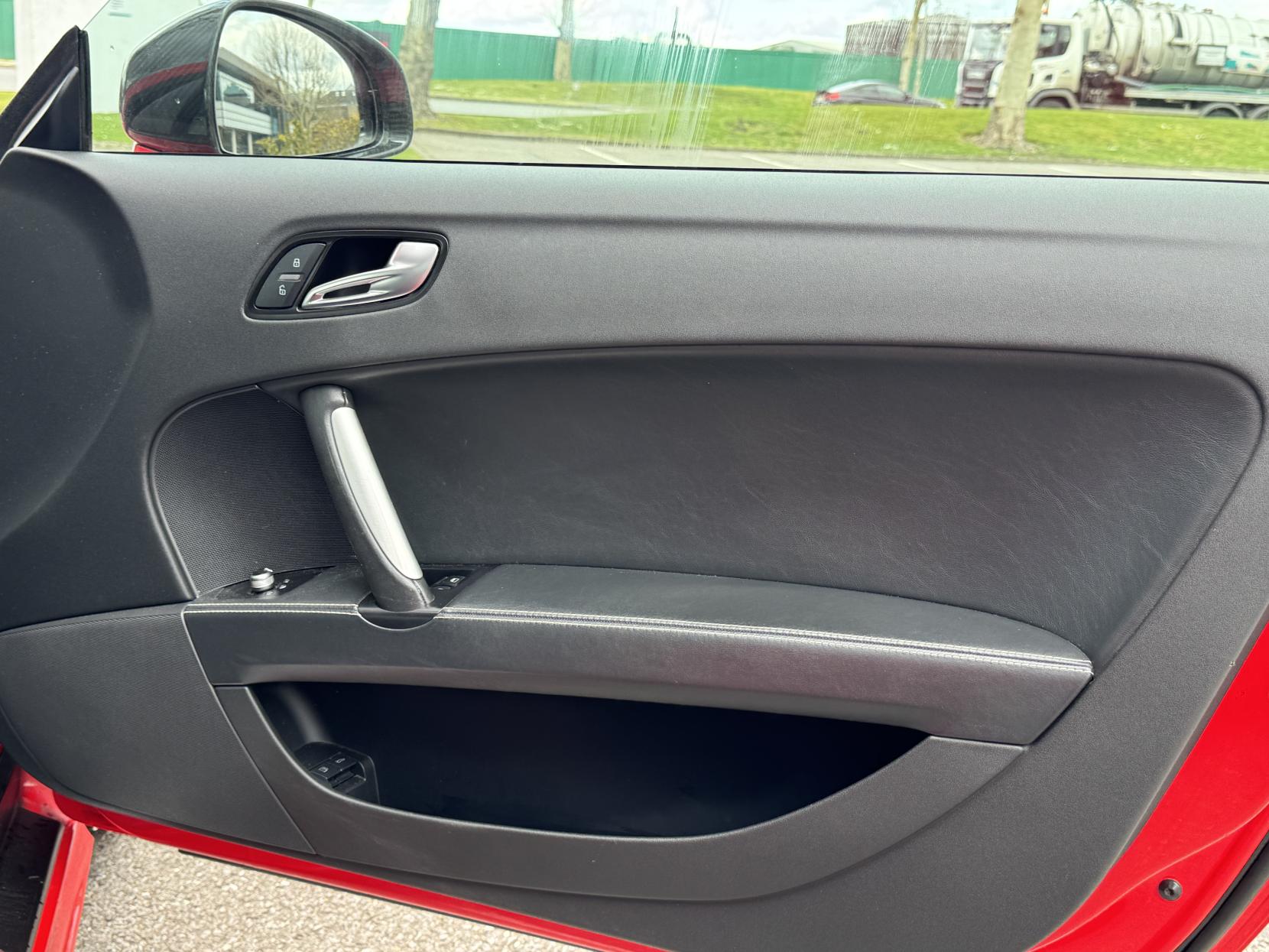 Audi TT RS 2.5 TFSI Plus Coupe 3dr Petrol S Tronic quattro Euro 5 (360 ps)