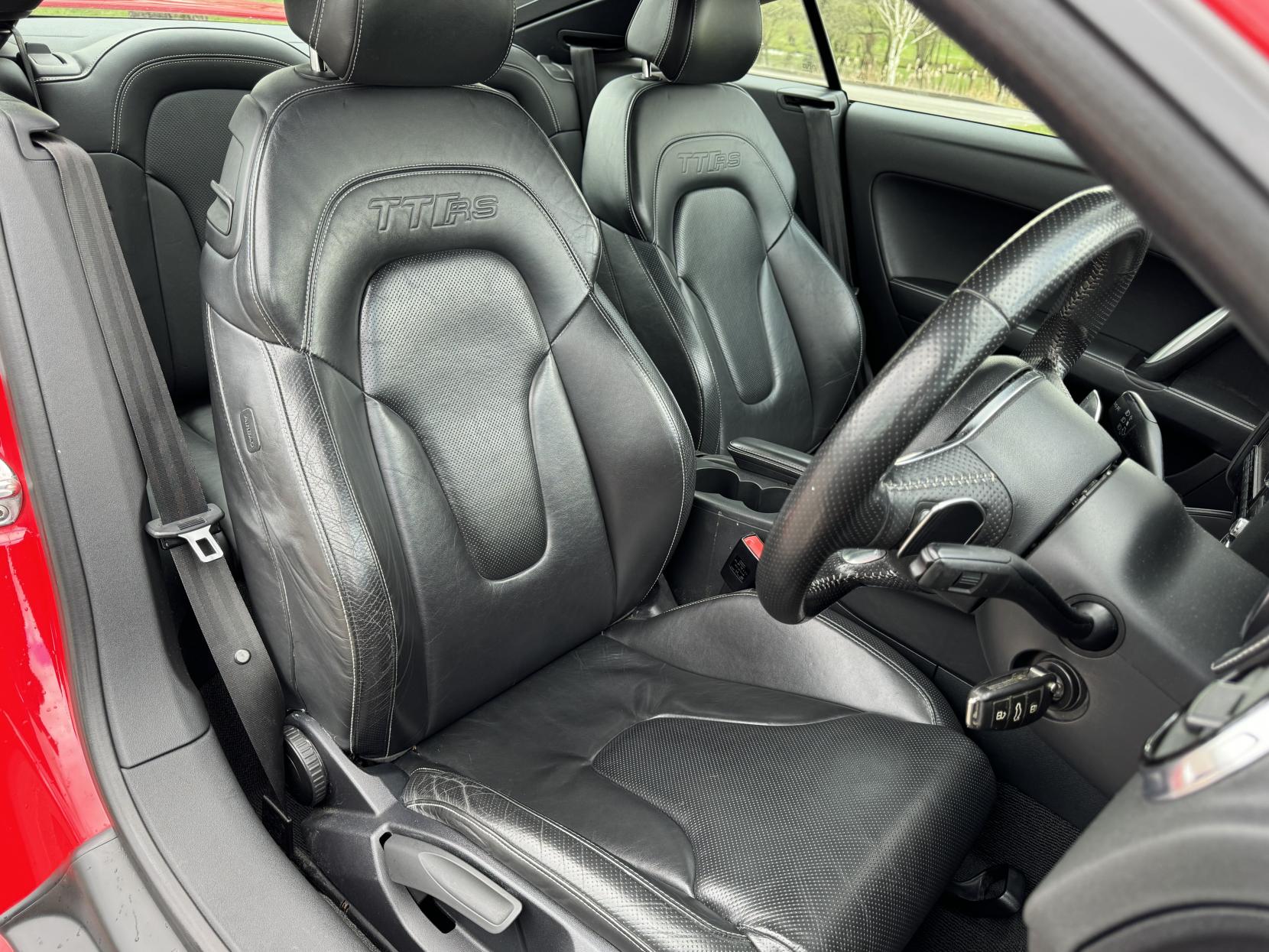 Audi TT RS 2.5 TFSI Plus Coupe 3dr Petrol S Tronic quattro Euro 5 (360 ps)