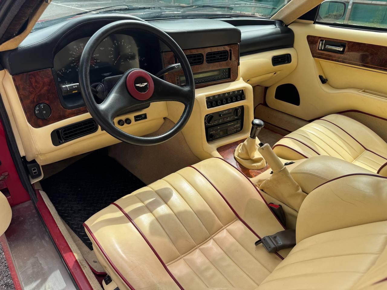 Aston Martin Virage 5.3