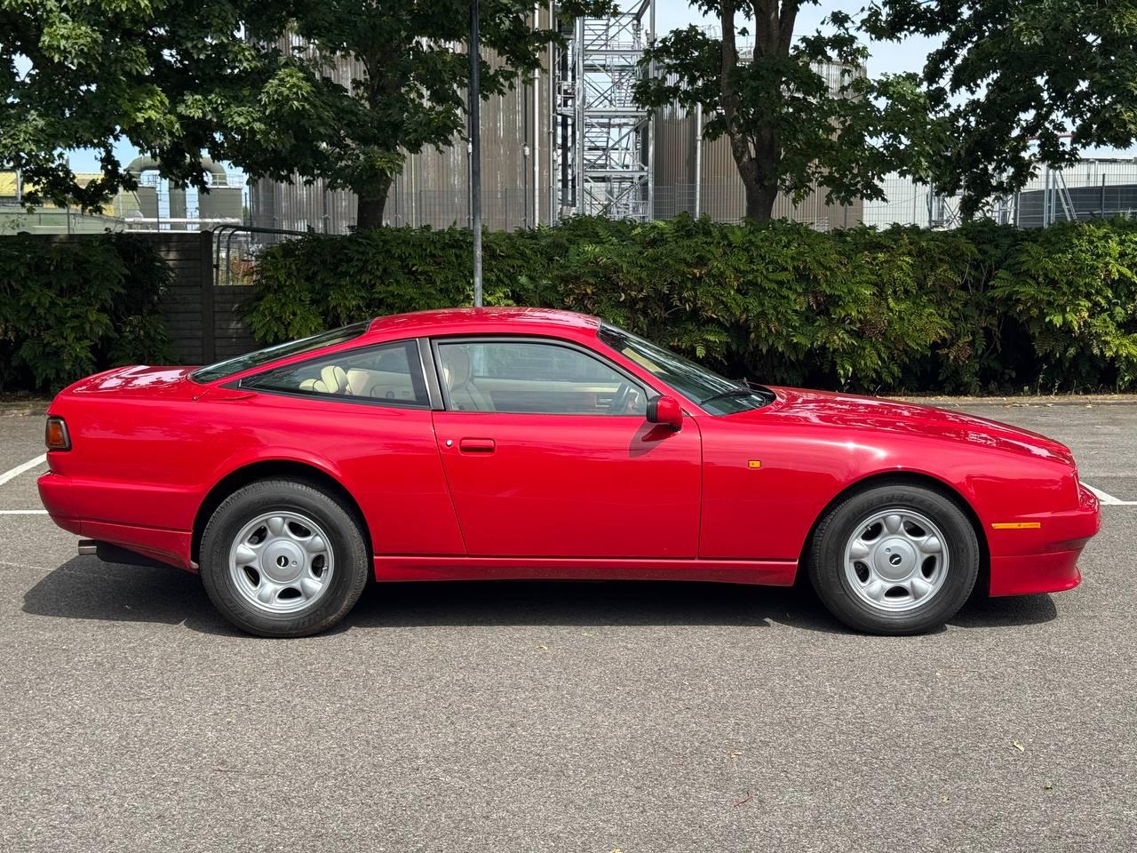 Aston Martin Virage 5.3