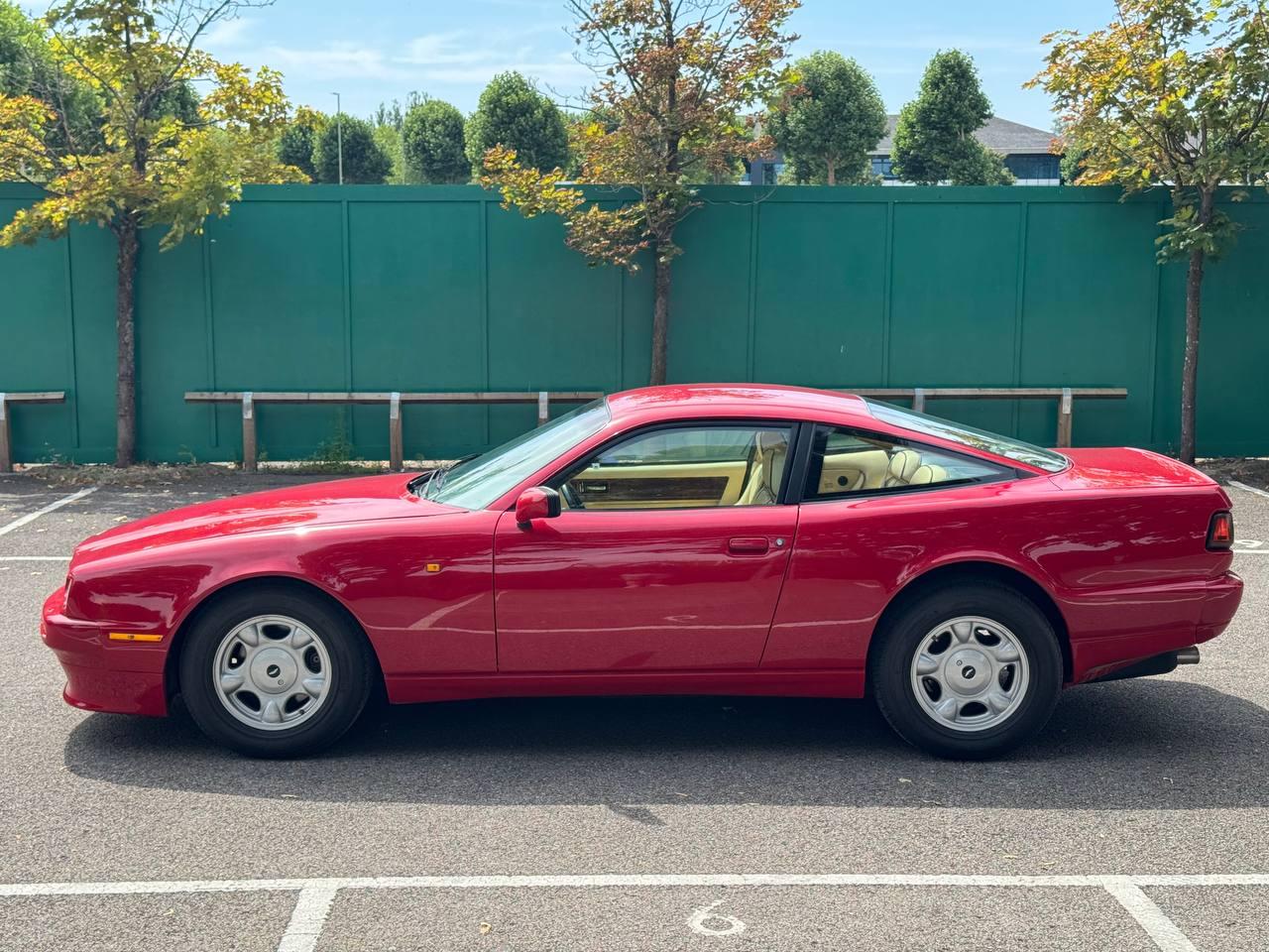 Aston Martin Virage 5.3