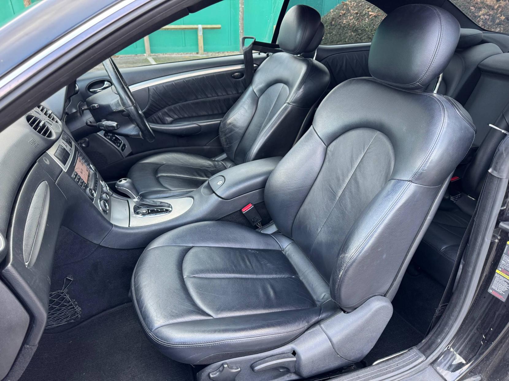 Mercedes-Benz CLK 3.0 CLK320 CDI Avantgarde Coupe 2dr Diesel 7G-Tronic (195 g/km, 221 bhp)