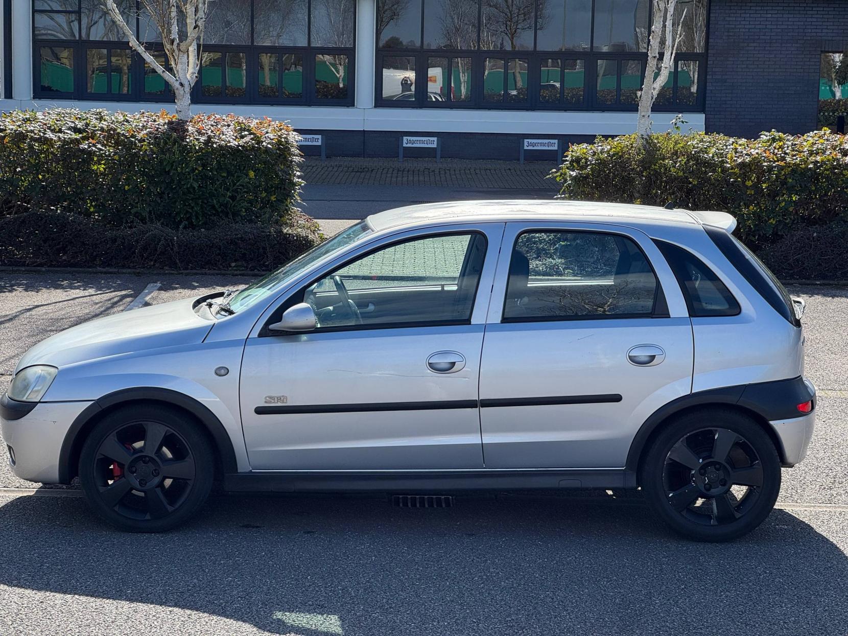 Vauxhall Corsa 1.4i 16v SRi Hatchback 5dr Petrol Manual (a/c) (173 g/km, 89 bhp)