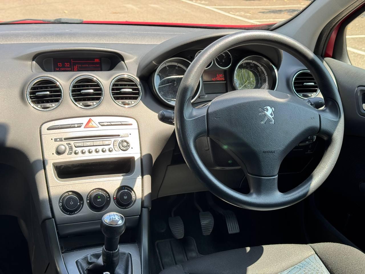 Peugeot 308 1.6 VTi Envy Hatchback 5dr Petrol Manual (147 g/km, 120 bhp)