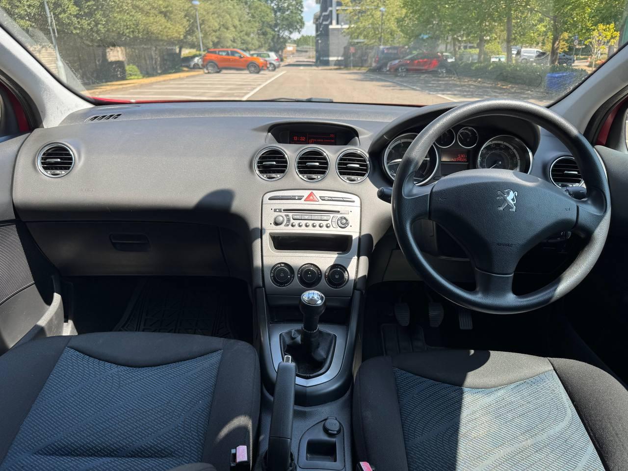 Peugeot 308 1.6 VTi Envy Hatchback 5dr Petrol Manual (147 g/km, 120 bhp)