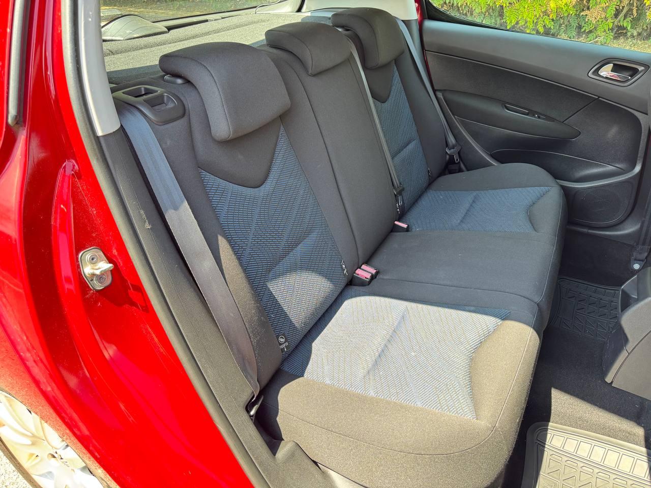 Peugeot 308 1.6 VTi Envy Hatchback 5dr Petrol Manual (147 g/km, 120 bhp)