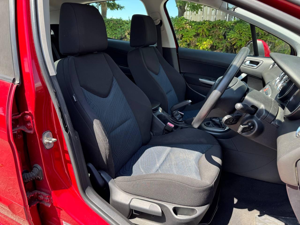 Peugeot 308 1.6 VTi Envy Hatchback 5dr Petrol Manual (147 g/km, 120 bhp)