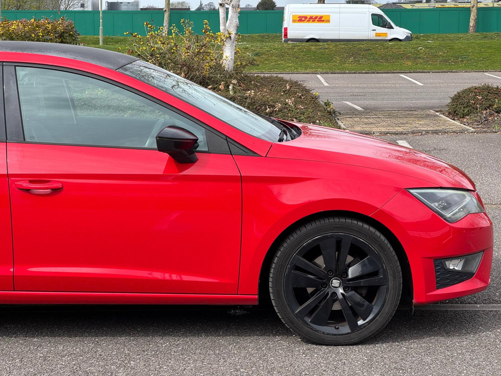 SEAT Leon 1.4 TSI FR Black Technology Hatchback 5dr Petrol Manual Euro 6 (s/s) (125 ps)