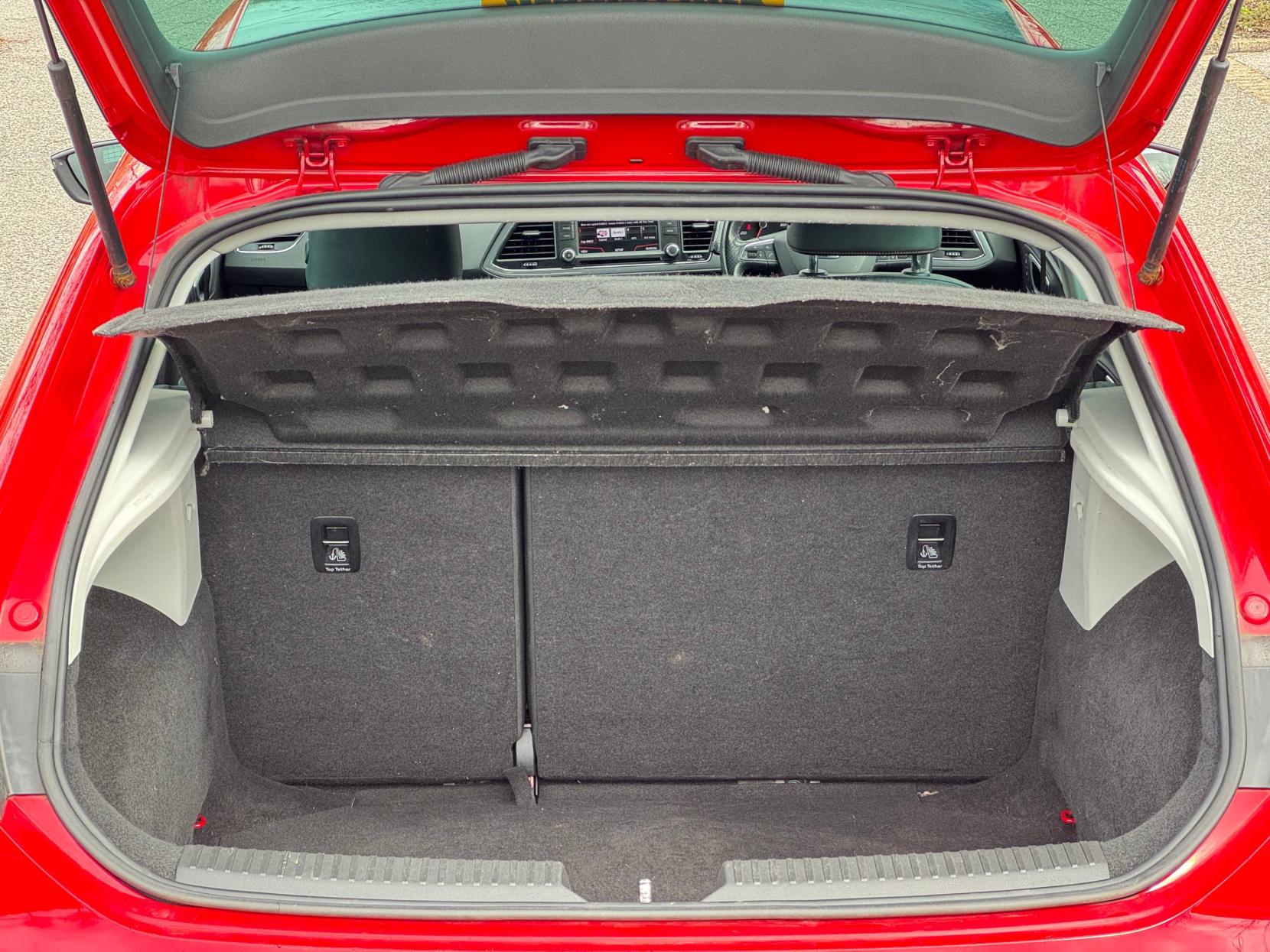 SEAT Leon 1.4 TSI FR Black Technology Hatchback 5dr Petrol Manual Euro 6 (s/s) (125 ps)