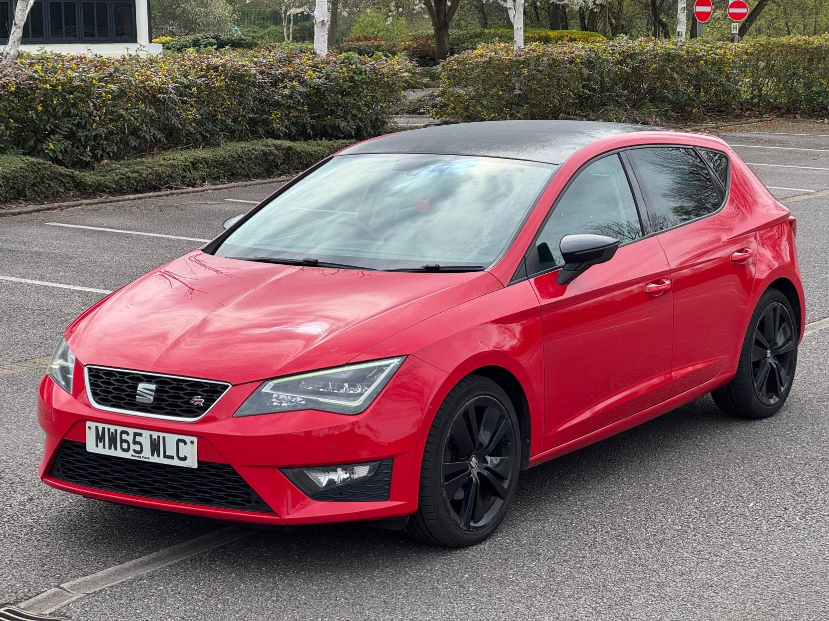 SEAT Leon 1.4 TSI FR Black Technology Hatchback 5dr Petrol Manual Euro 6 (s/s) (125 ps)
