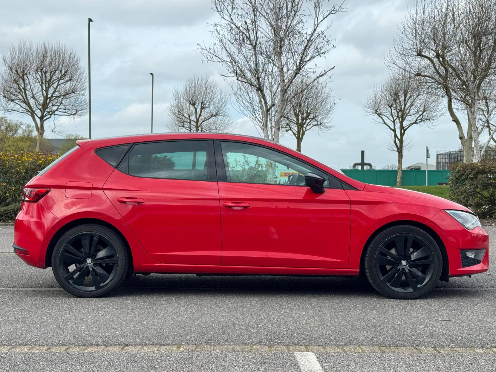 SEAT Leon 1.4 TSI FR Black Technology Hatchback 5dr Petrol Manual Euro 6 (s/s) (125 ps)