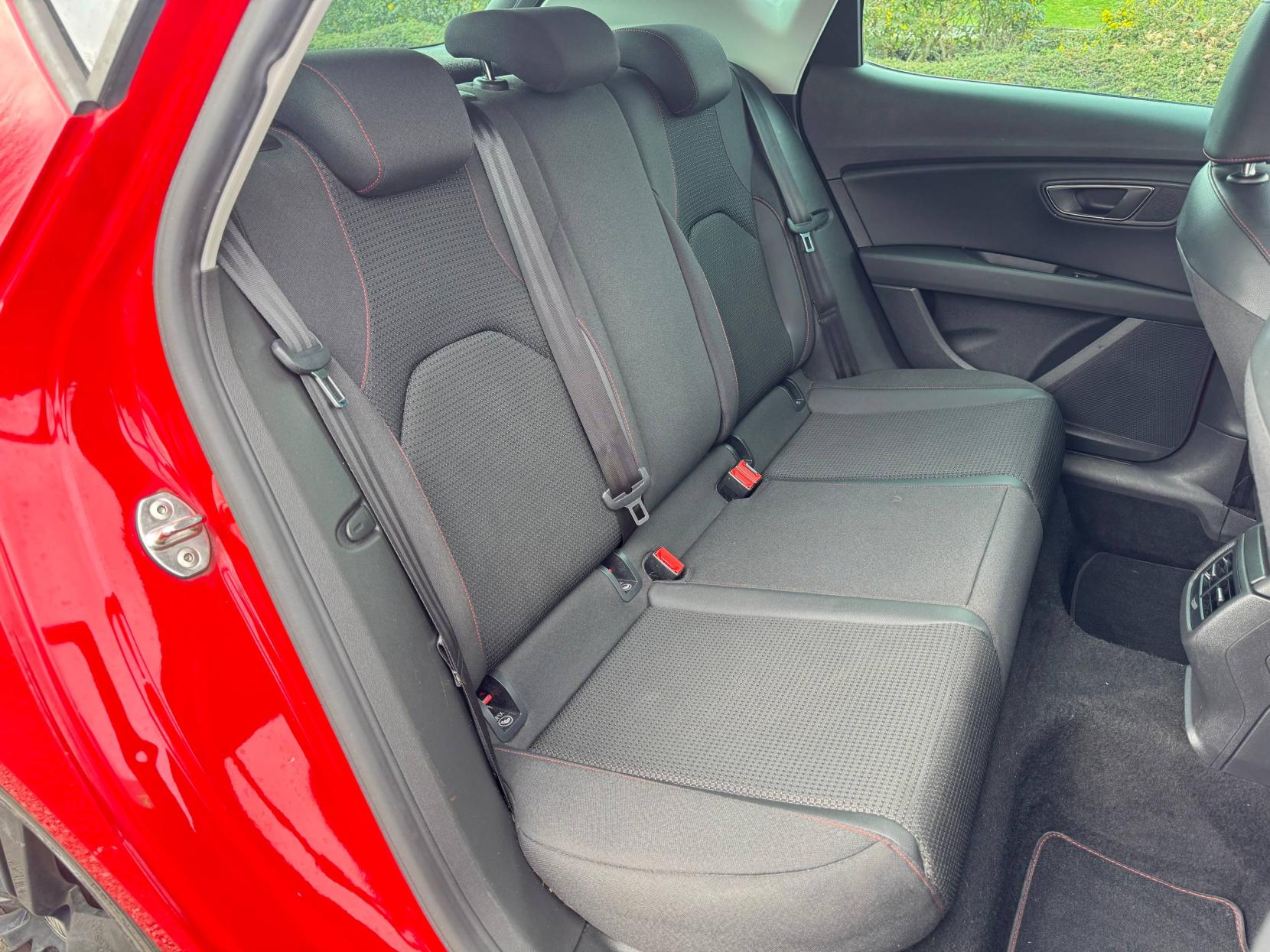 SEAT Leon 1.4 TSI FR Black Technology Hatchback 5dr Petrol Manual Euro 6 (s/s) (125 ps)