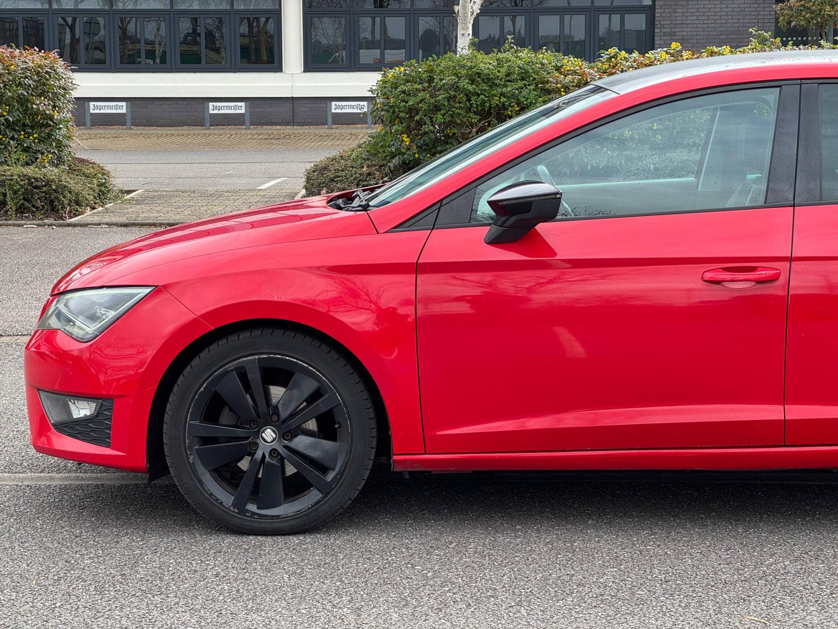 SEAT Leon 1.4 TSI FR Black Technology Hatchback 5dr Petrol Manual Euro 6 (s/s) (125 ps)