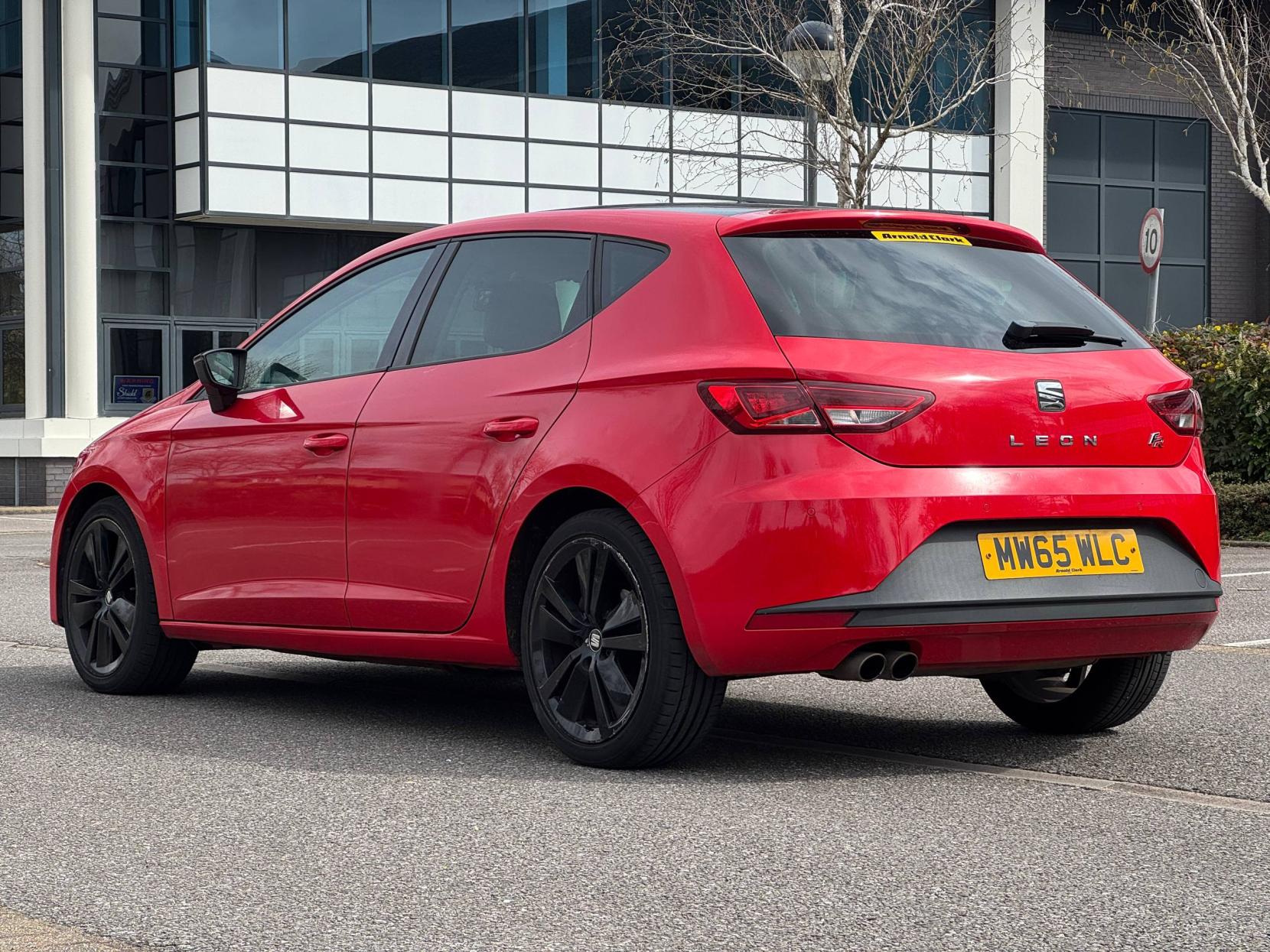 SEAT Leon 1.4 TSI FR Black Technology Hatchback 5dr Petrol Manual Euro 6 (s/s) (125 ps)