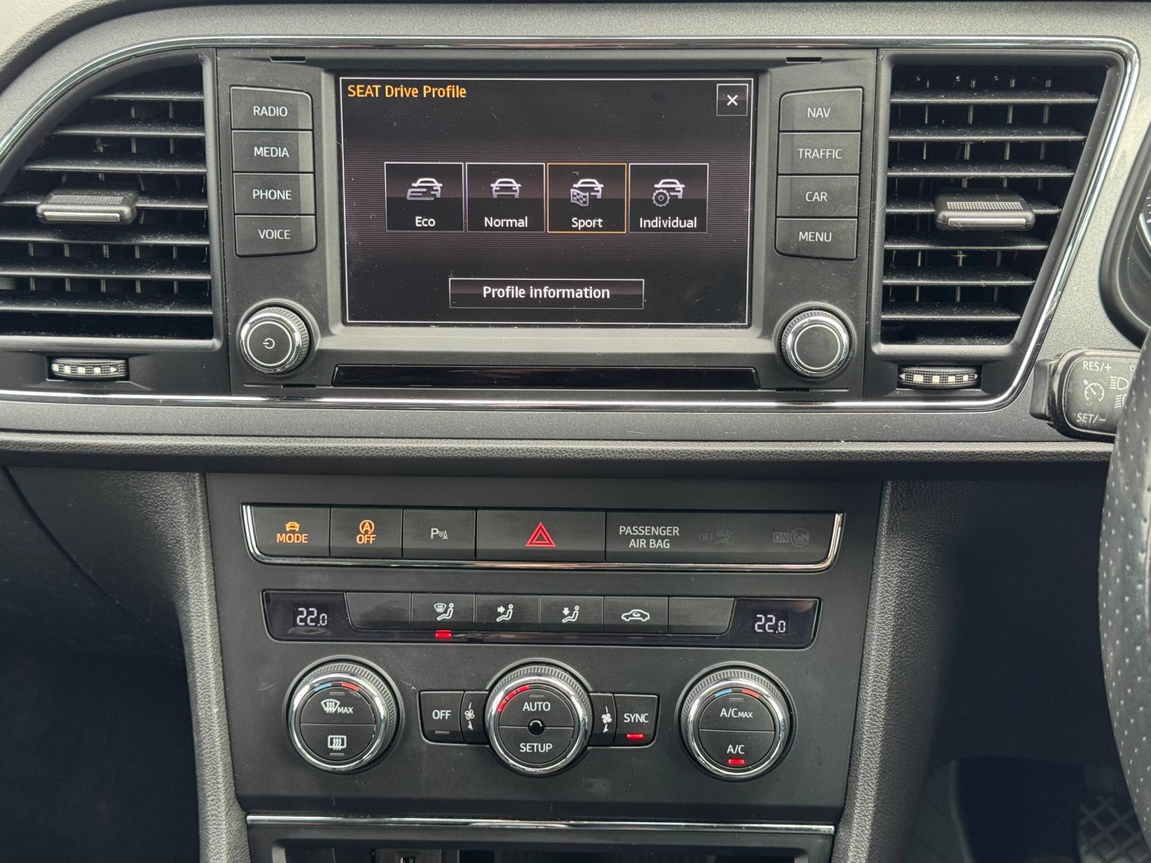 SEAT Leon 1.4 TSI FR Black Technology Hatchback 5dr Petrol Manual Euro 6 (s/s) (125 ps)