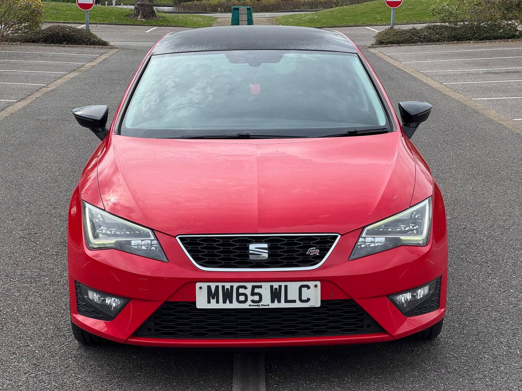 SEAT Leon 1.4 TSI FR Black Technology Hatchback 5dr Petrol Manual Euro 6 (s/s) (125 ps)