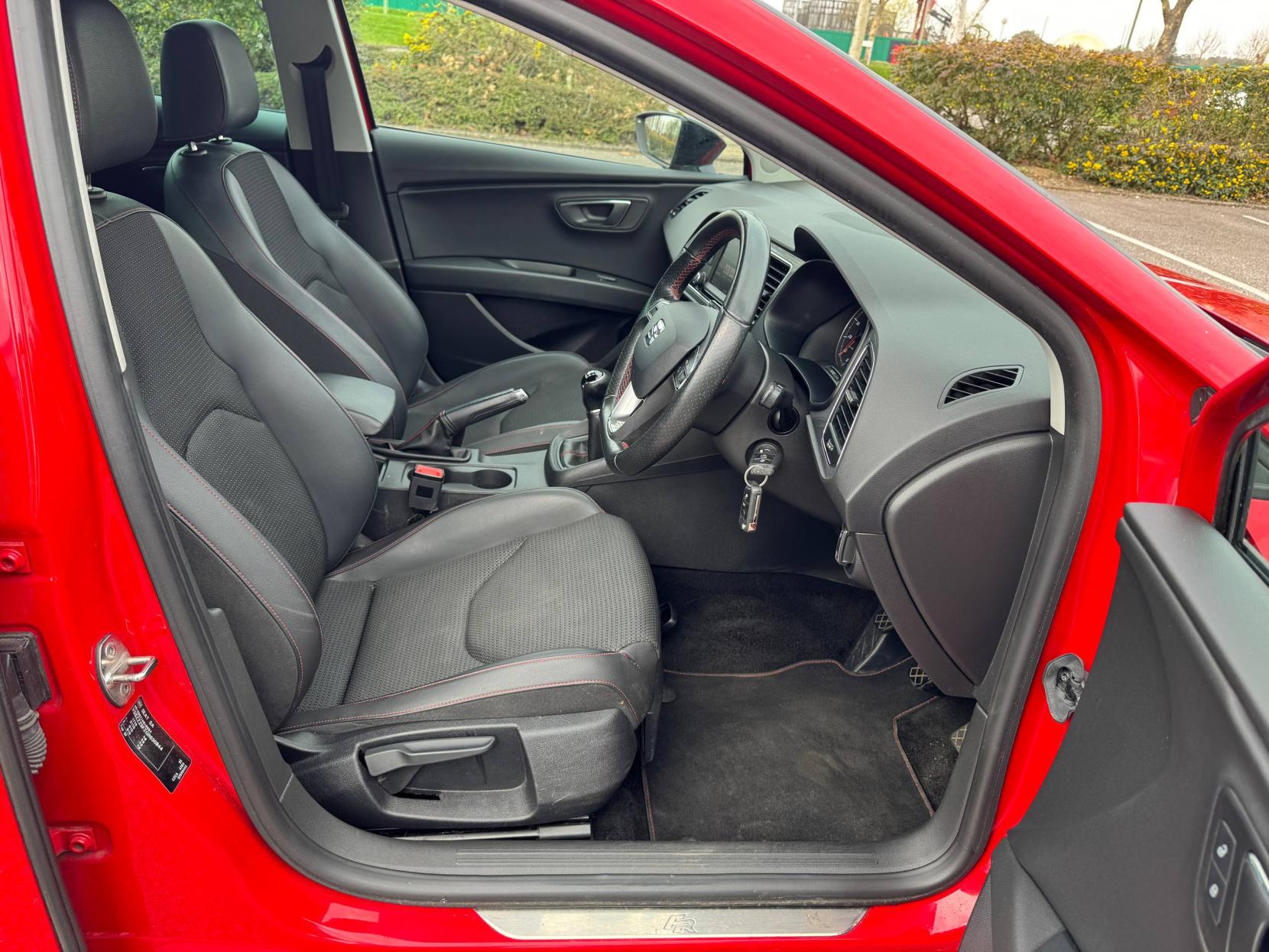 SEAT Leon 1.4 TSI FR Black Technology Hatchback 5dr Petrol Manual Euro 6 (s/s) (125 ps)