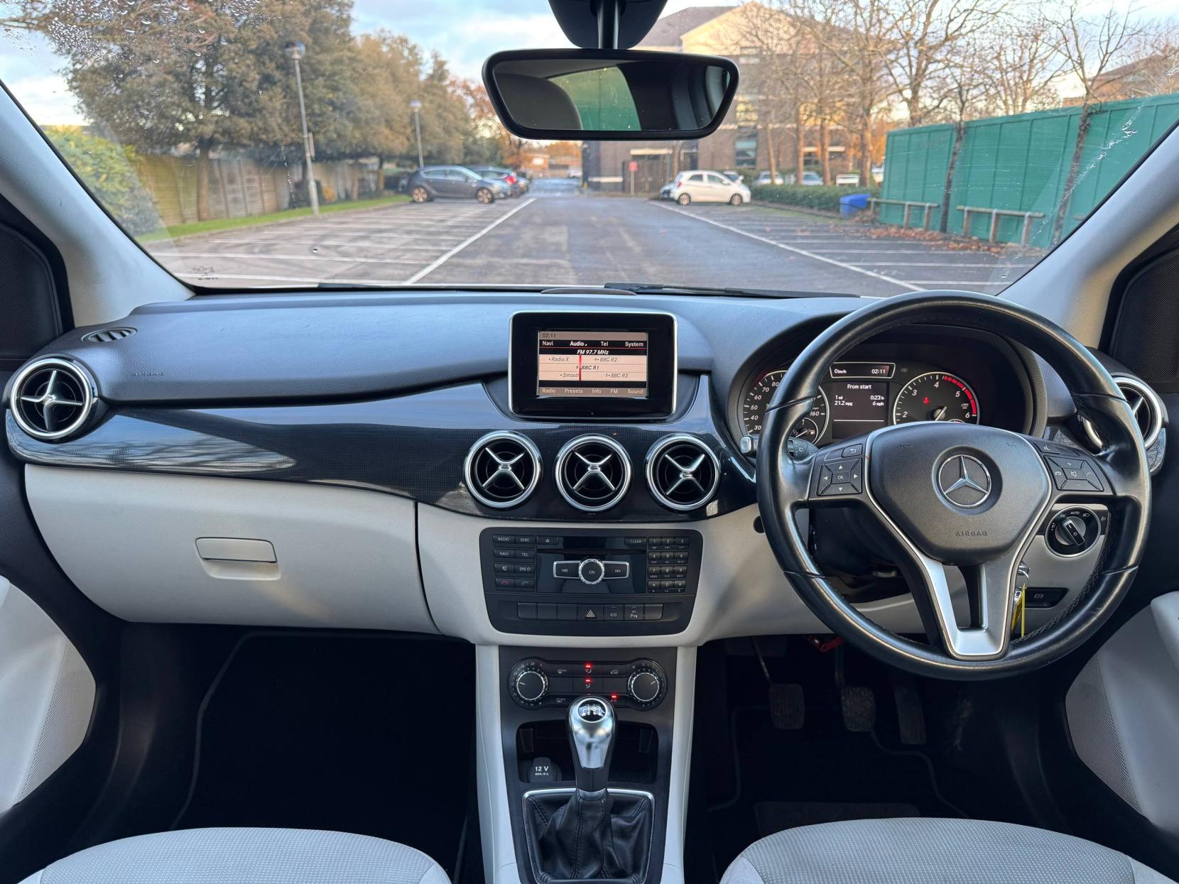 Mercedes-Benz B Class 1.8 B180 CDI BlueEfficiency SE MPV 5dr Diesel Manual Euro 5 (s/s) (109 ps)