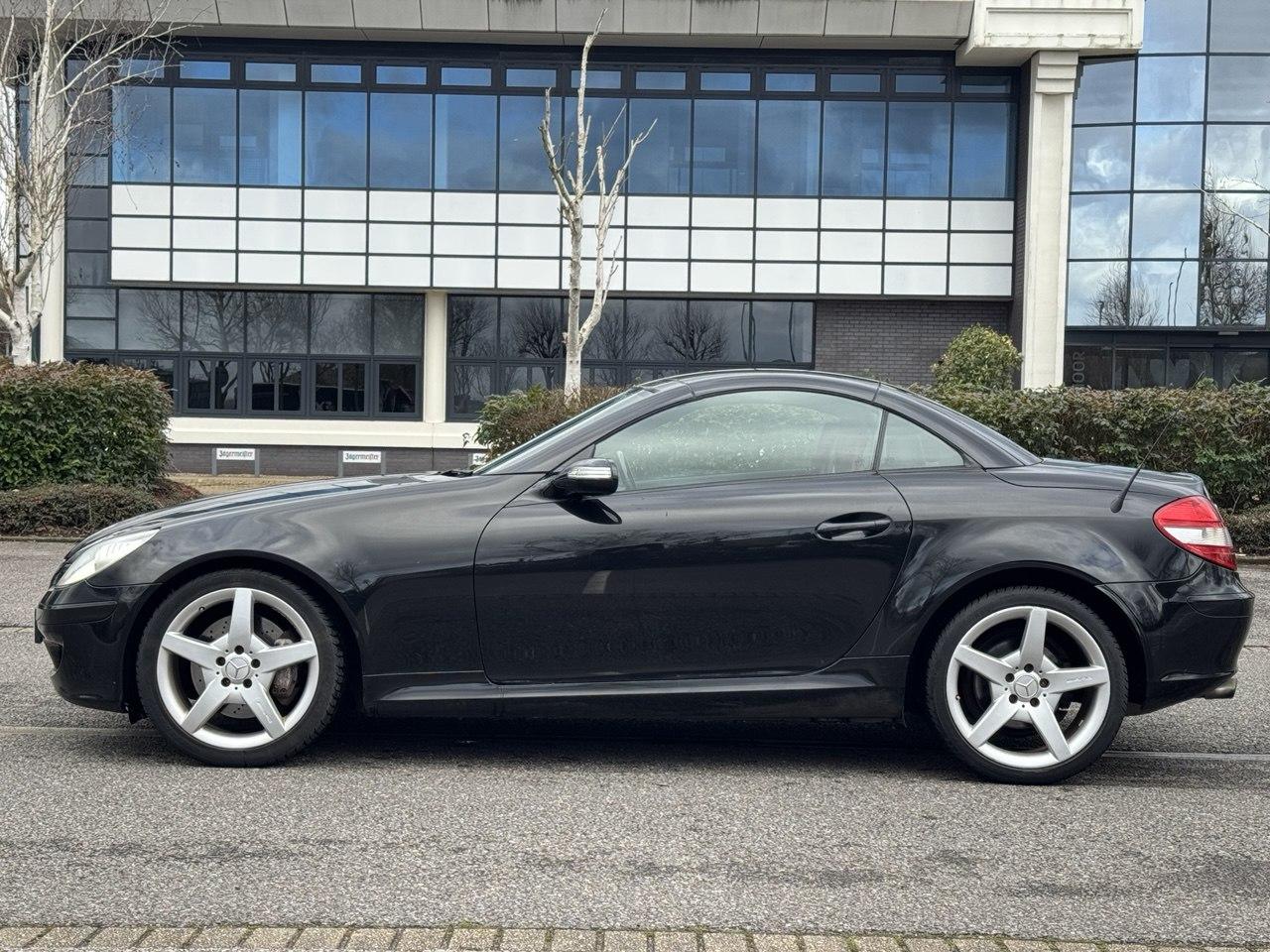 Mercedes-Benz SLK 3.5 SLK350 Convertible 2dr Petrol Manual (255 g/km, 272 bhp)