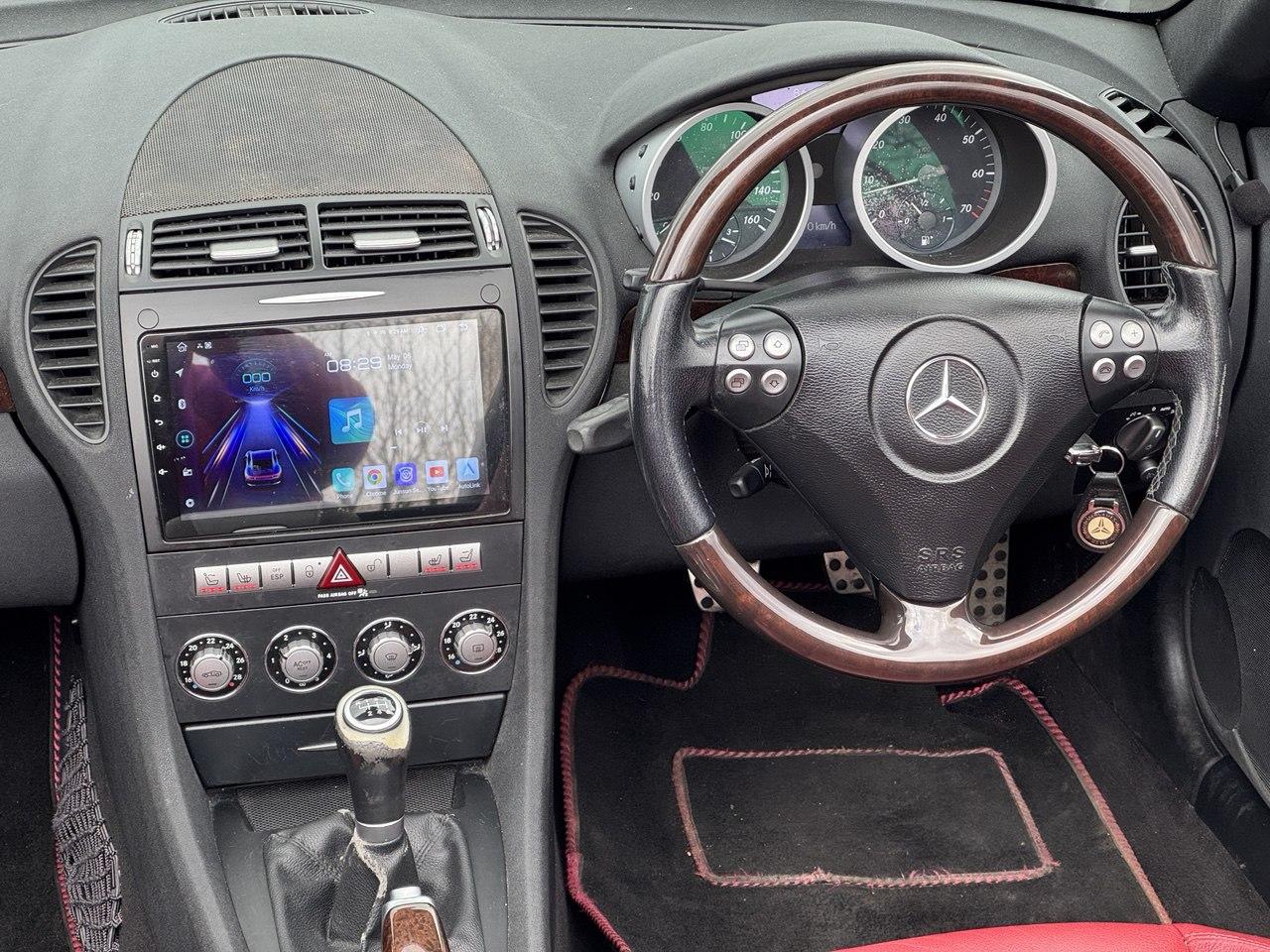 Mercedes-Benz SLK 3.5 SLK350 Convertible 2dr Petrol Manual (255 g/km, 272 bhp)